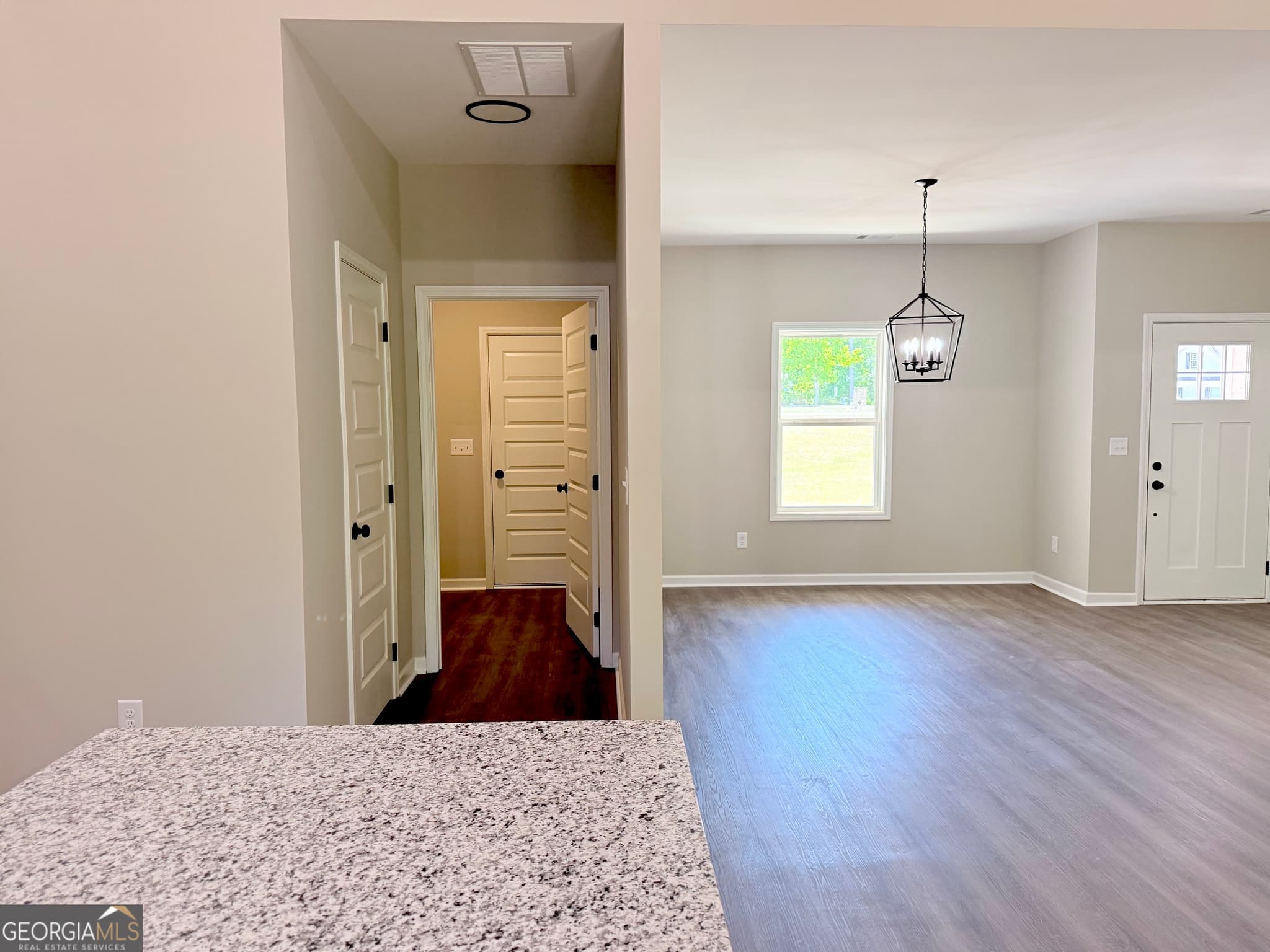 4 bedroom, 2 bathroom, 1,986 sq ft single family residence for sale at 117 Mason Ridge, Barnesville, GA 30204 — photo 9