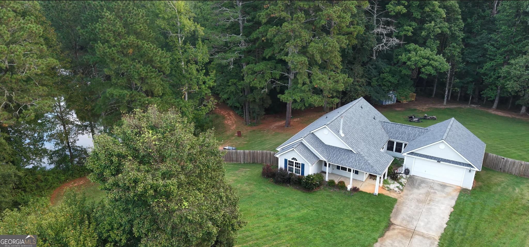 3 bedroom, 2 bathroom, 1,224 sq ft single family residence for sale at 1256 Clearwater Drive, Winder, GA 30680 — photo 1 of 35
