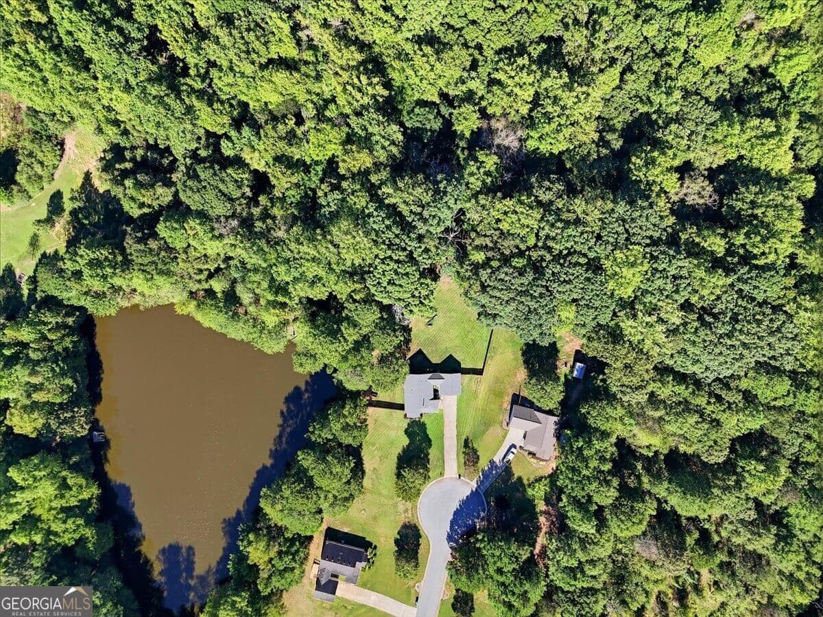 3 bedroom, 2 bathroom, 1,224 sq ft single family residence for sale at 1256 Clearwater Drive, Winder, GA 30680 — photo 8