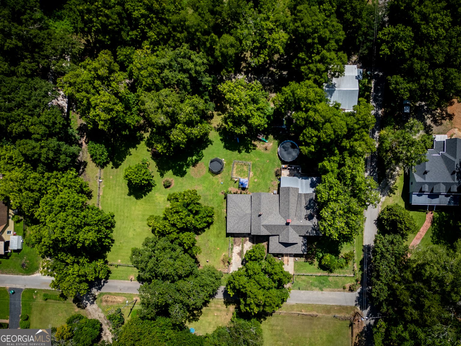 4 bedroom, 4.5 bathroom, 2,544 sq ft single family residence for sale at 111 Banks Street, Shady Dale, GA 31085 — photo 6