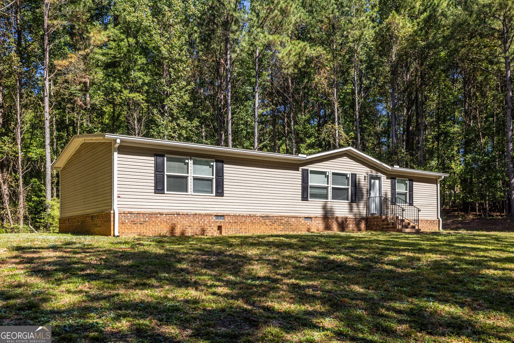 3 bedroom, 2 bathroom, 1,680 sq ft manufactured home,single family residence for sale at 2154 Grandview Road, Jasper, GA 30143 — photo 5