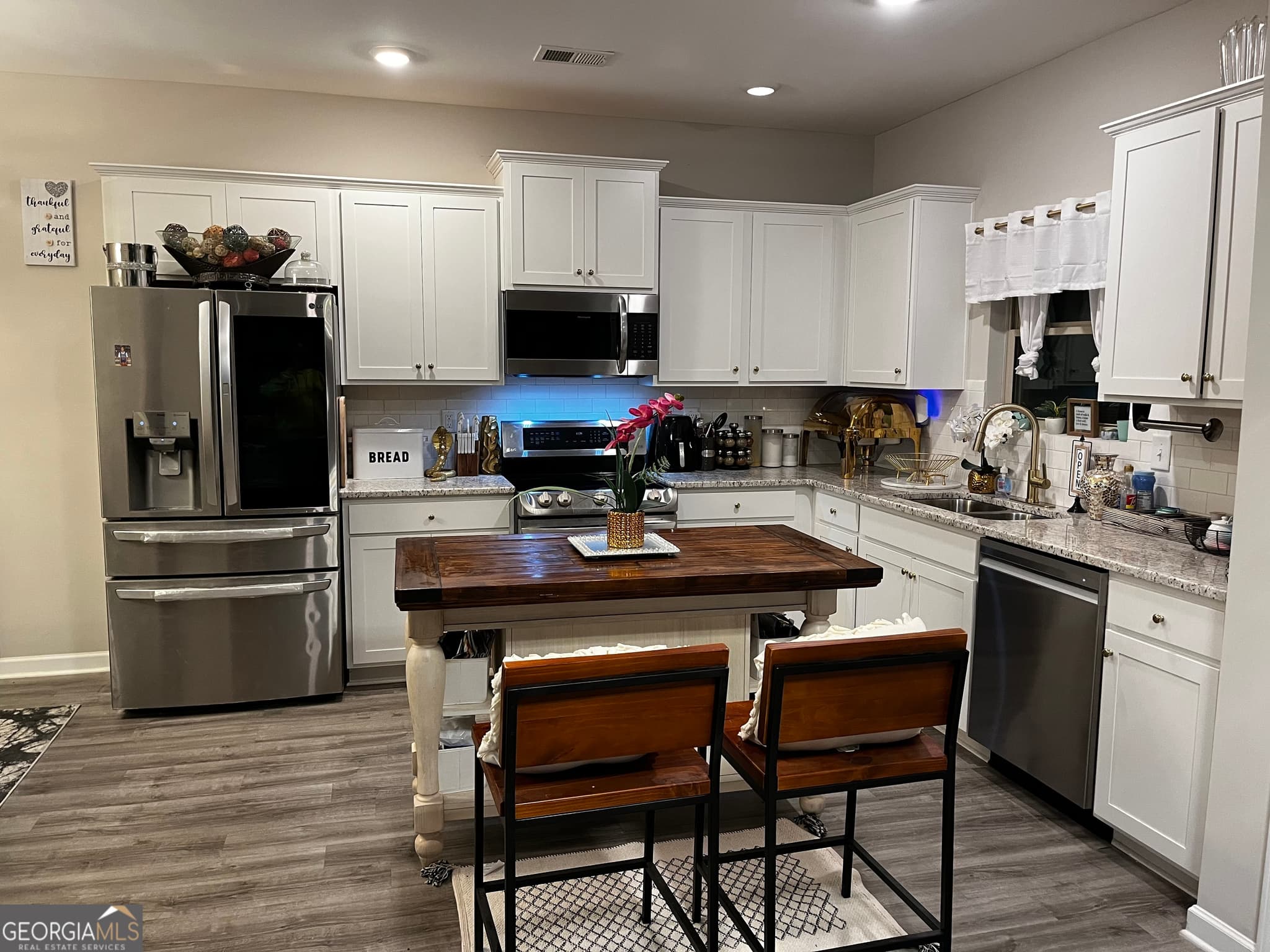 5 bedroom, 3.5 bathroom, 3,000 sq ft single family residence for sale at 436 Clematis Court, Temple, GA 30179 — photo 5