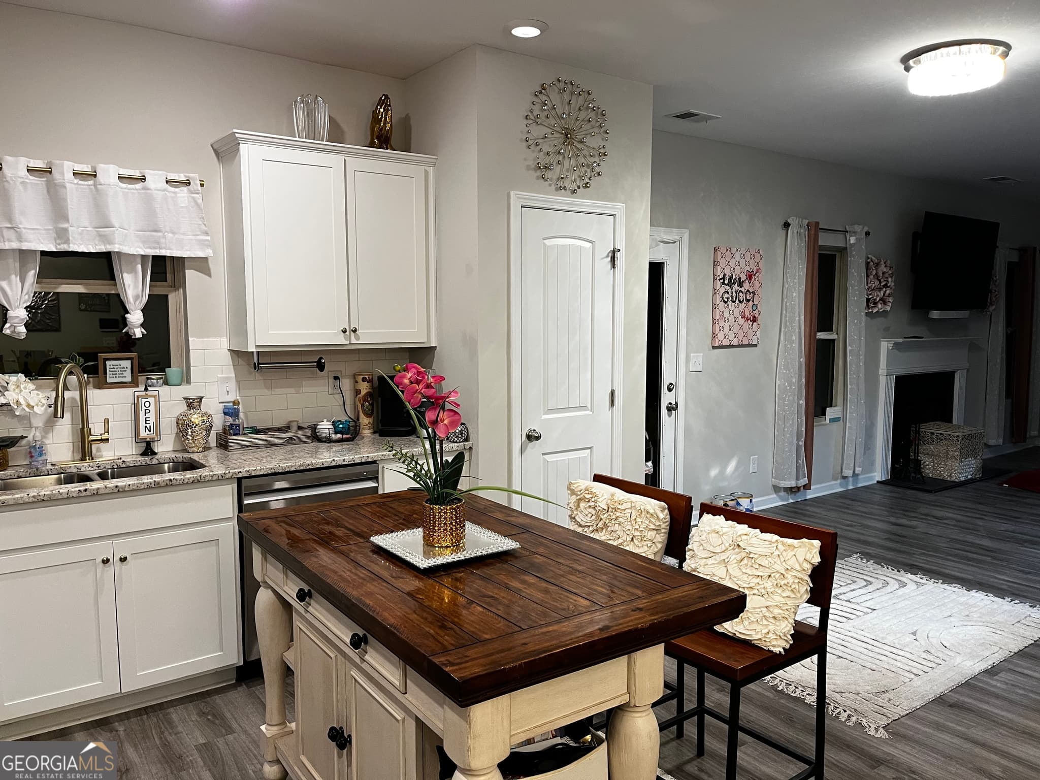 5 bedroom, 3.5 bathroom, 3,000 sq ft single family residence for sale at 436 Clematis Court, Temple, GA 30179 — photo 4