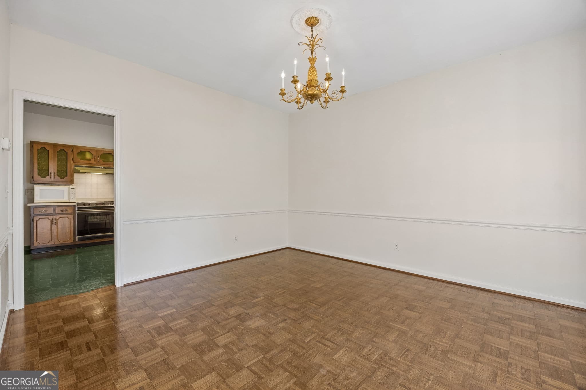 3 bedroom, 2.5 bathroom, 2,550 sq ft single family residence under contract at 806 Devon Drive, St. Marys, GA 31558 — photo 7