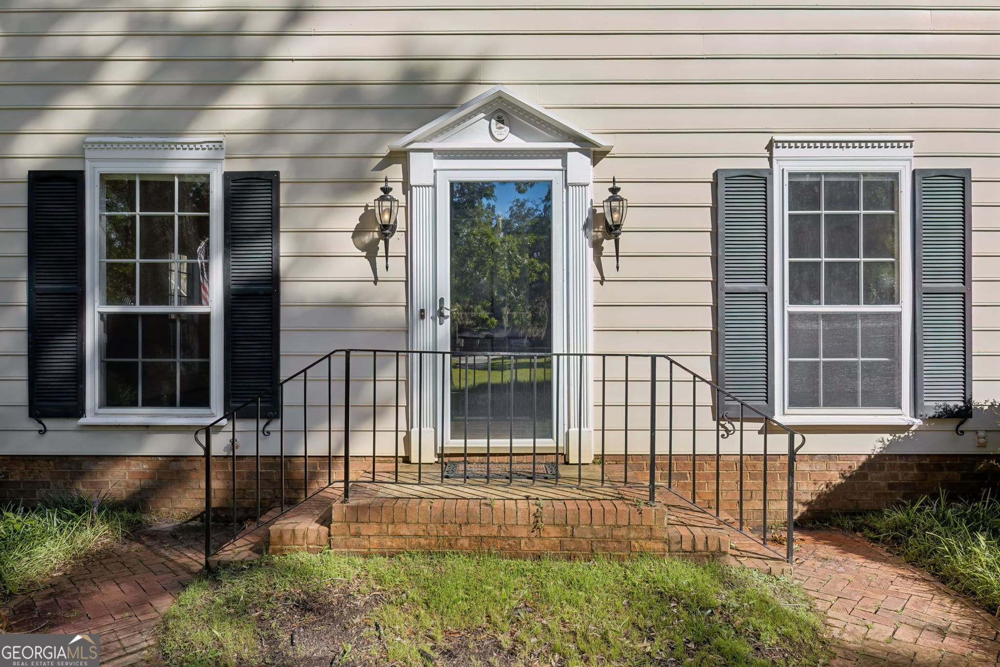 3 bedroom, 2.5 bathroom, 2,550 sq ft single family residence under contract at 806 Devon Drive, St. Marys, GA 31558 — photo 3