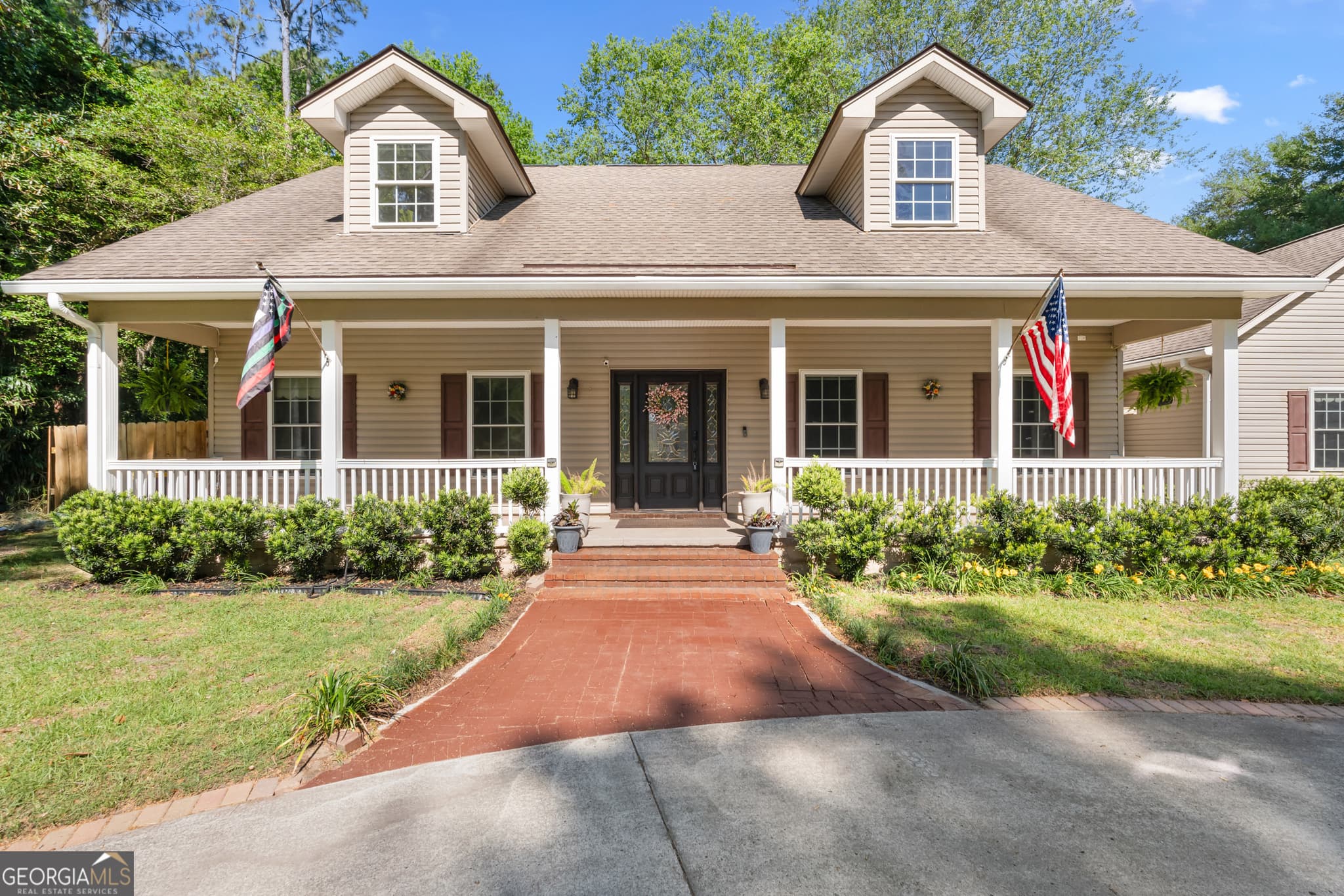 4 bedroom, 3.5 bathroom, 2,901 sq ft single family residence for sale at 8609 Gohler Avenue, Savannah, GA 31406 — photo 3