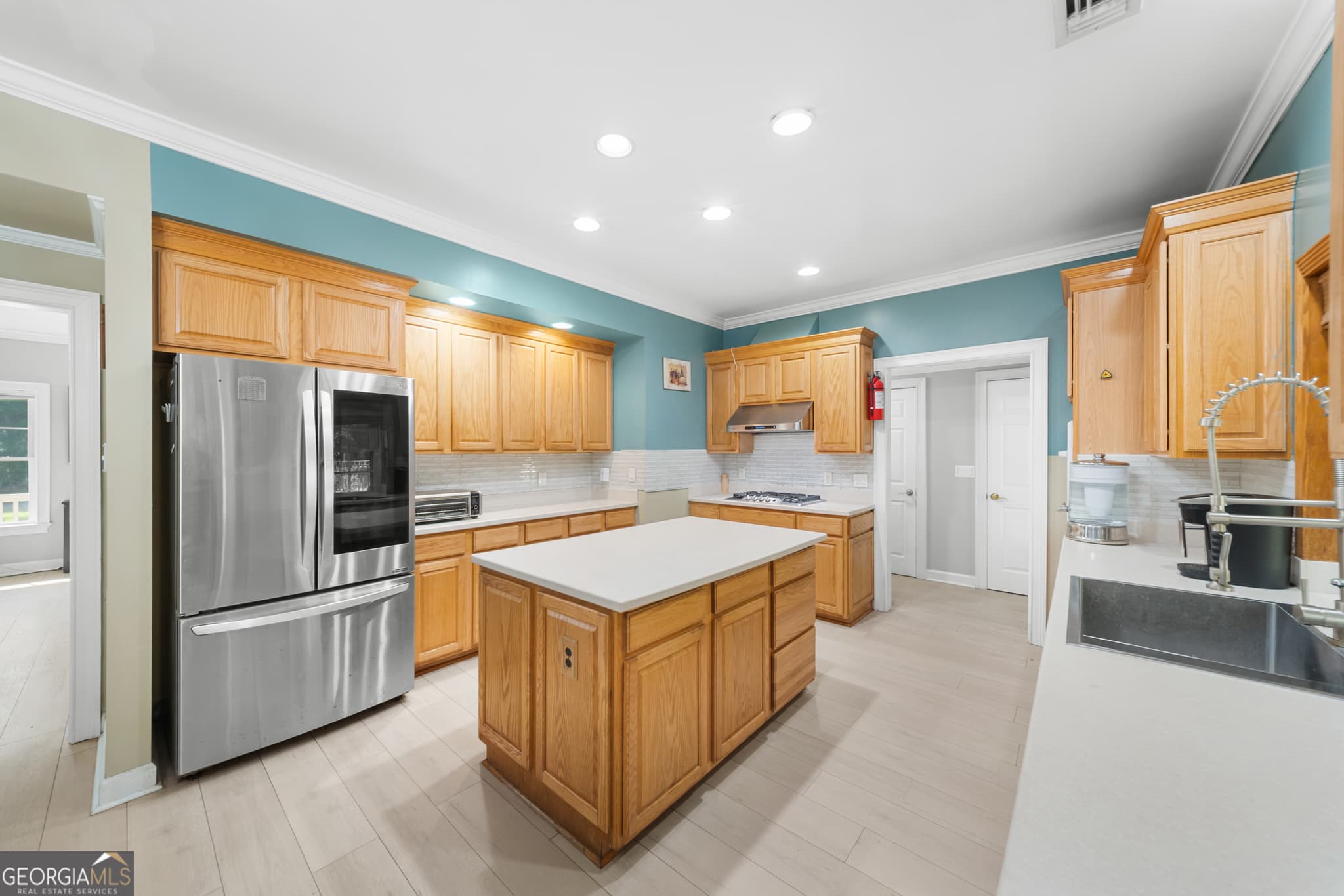 4 bedroom, 3.5 bathroom, 2,901 sq ft single family residence for sale at 8609 Gohler Avenue, Savannah, GA 31406 — photo 9