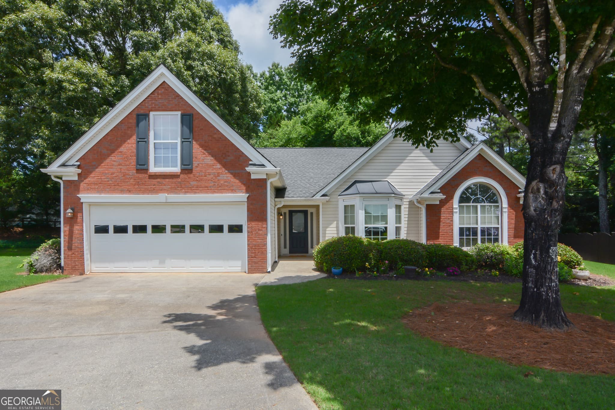 3 bedroom, 2 bathroom single family residence sold at 949 Nichols Landing Lane, Dacula, GA 30019