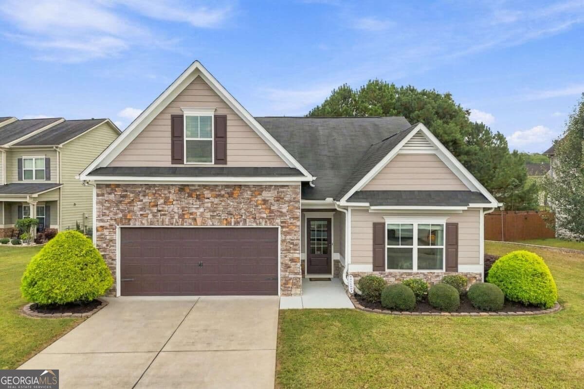 4 bedroom, 3 bathroom, 1,999 sq ft single family residence for sale at 402 Cherubs Smile, Canton, GA 30114 — photo 1 of 51
