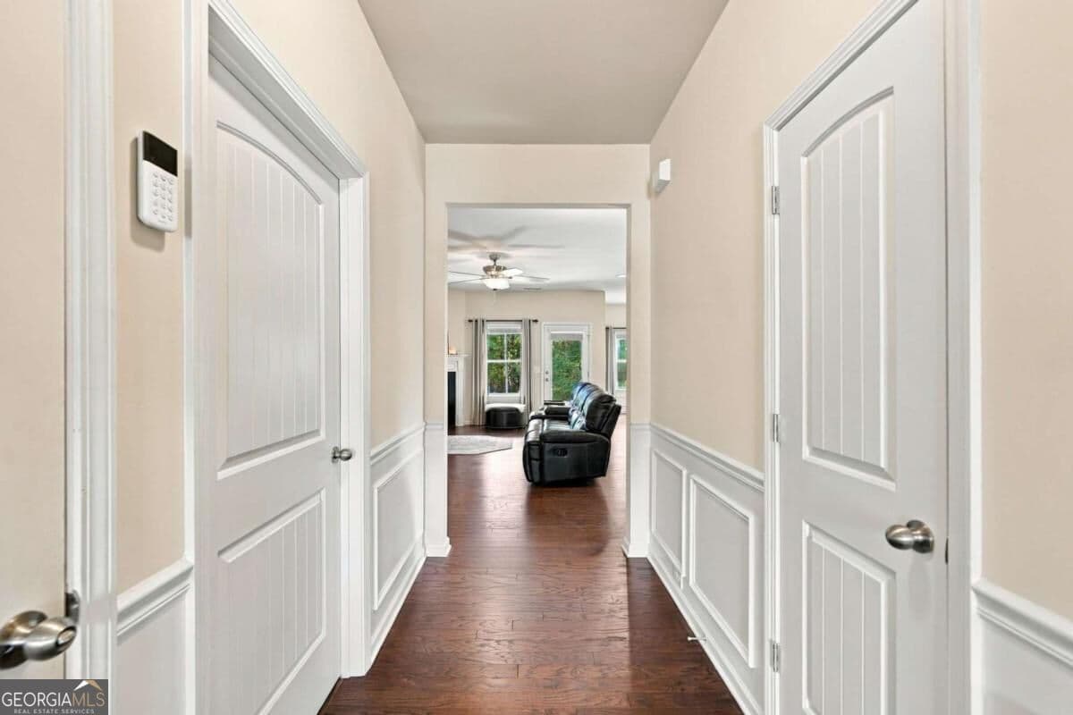 4 bedroom, 3 bathroom, 1,999 sq ft single family residence for sale at 402 Cherubs Smile, Canton, GA 30114 — photo 9