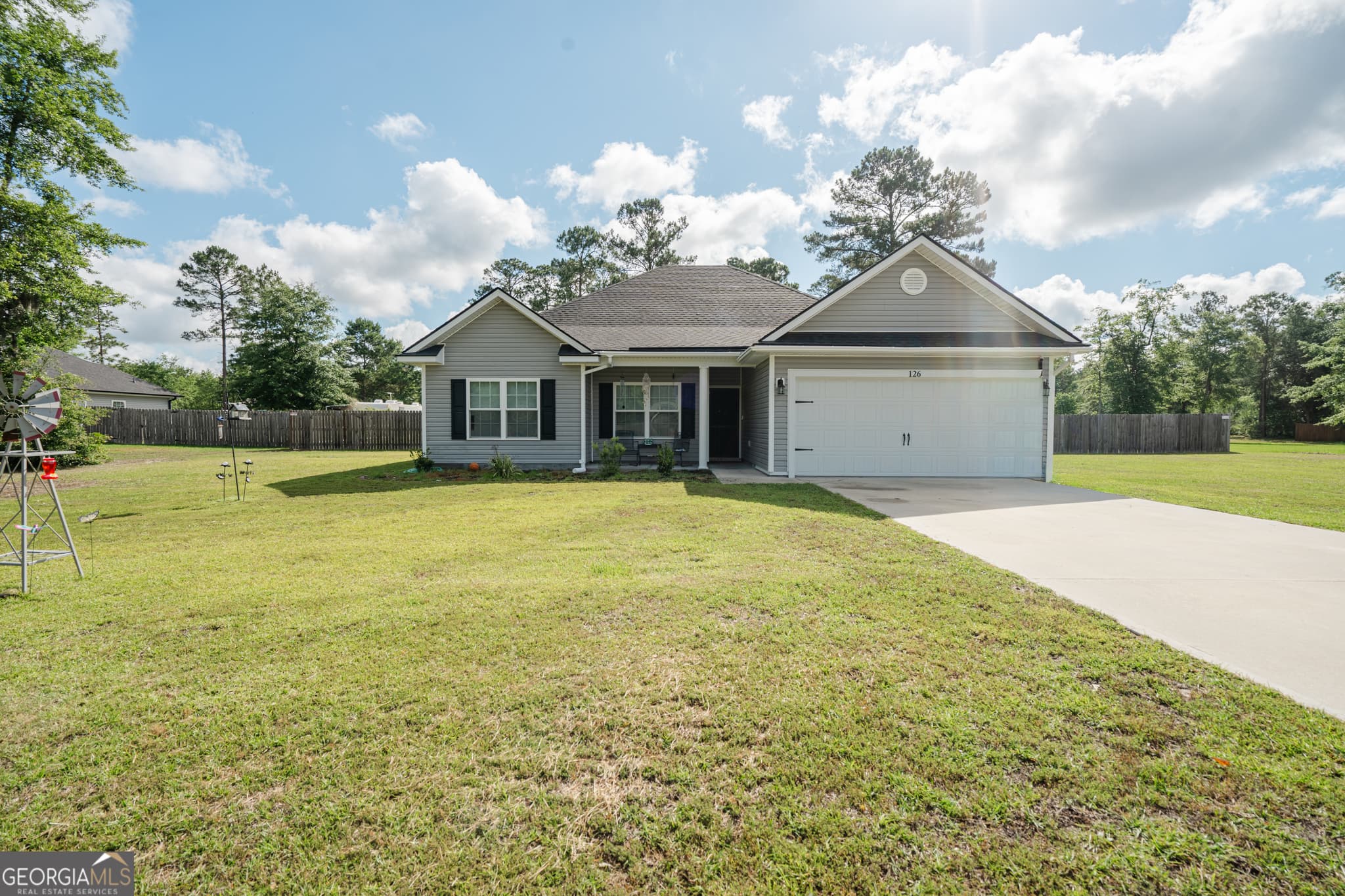 4 bedroom, 2 bathroom, 1,552 sq ft single family residence for sale at 126 Harmonees Way, Ludowici, GA 31316 — photo 2