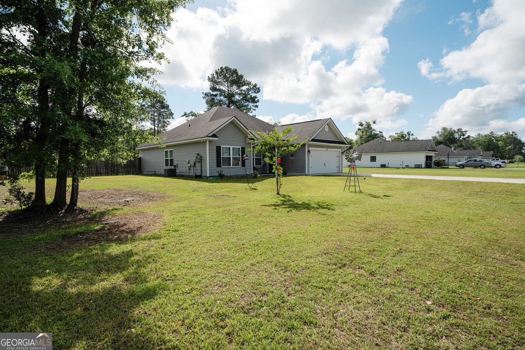 4 bedroom, 2 bathroom, 1,552 sq ft single family residence for sale at 126 Harmonees Way, Ludowici, GA 31316 — photo 4
