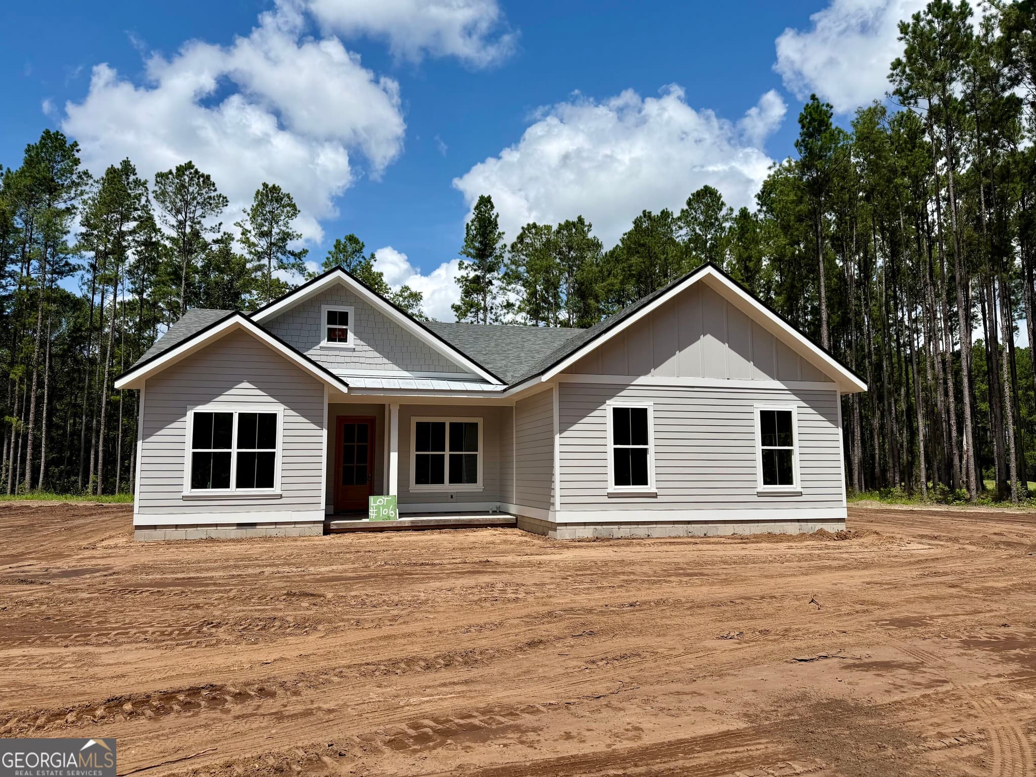 4 bedroom, 3 bathroom, 2,201 sq ft single family residence for sale at 1077 La Vento Lane, Waverly, GA 31565