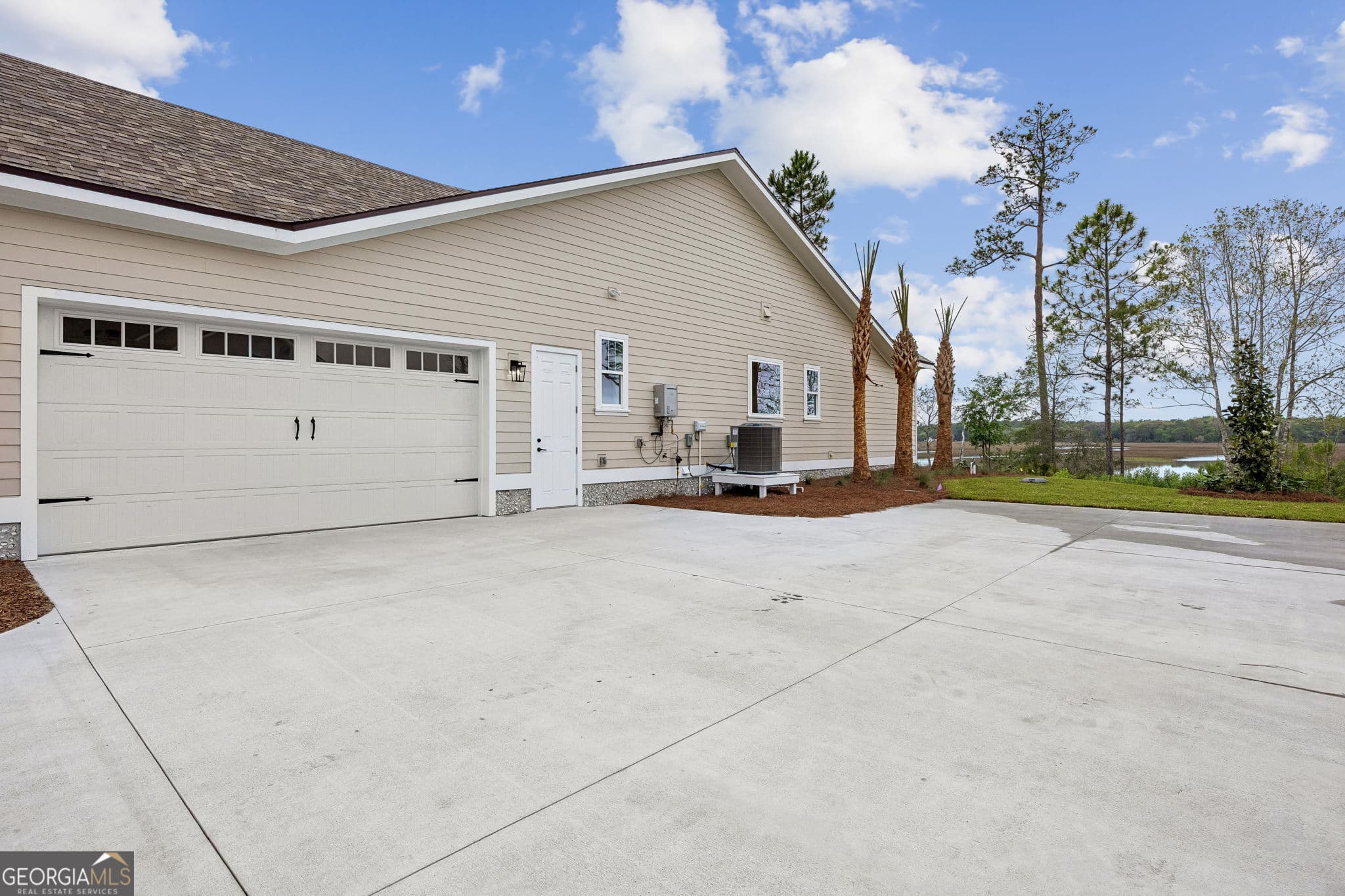 4 bedroom, 3 bathroom, 2,201 sq ft single family residence for sale at 1077 La Vento Lane, Waverly, GA 31565 — photo 10