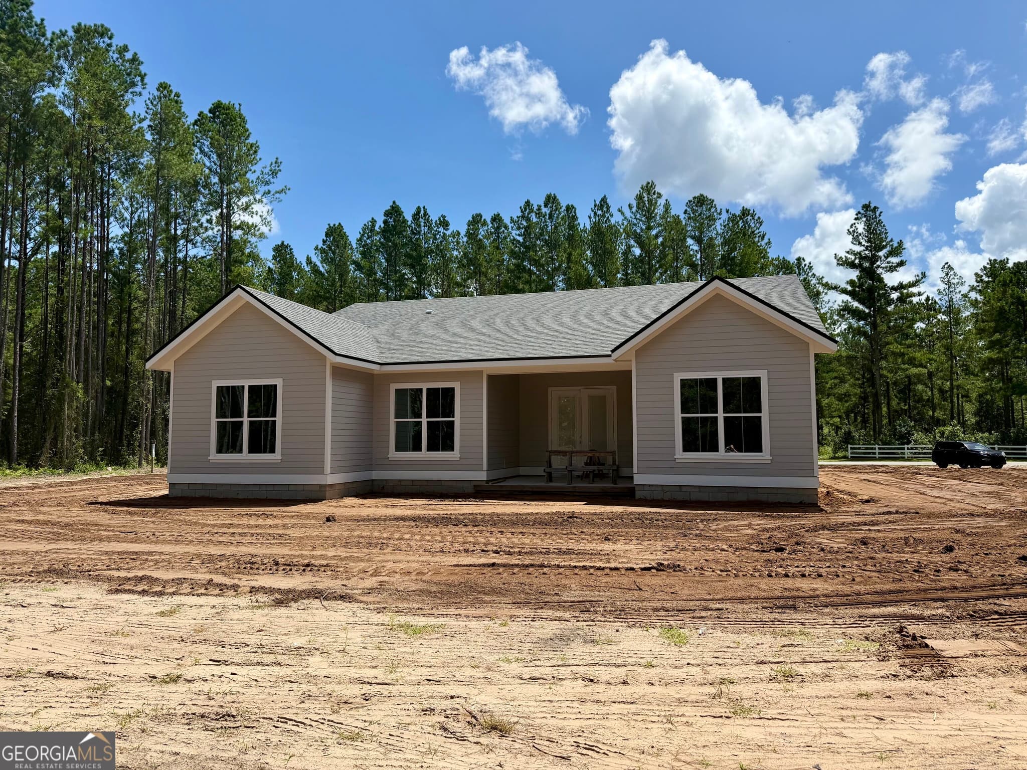 4 bedroom, 3 bathroom, 2,201 sq ft single family residence for sale at 1077 La Vento Lane, Waverly, GA 31565 — photo 4