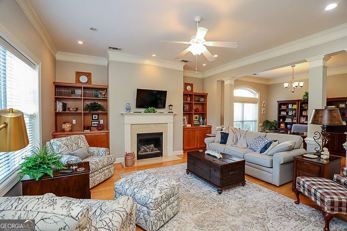 3 bedroom, 2 bathroom condominium for sale at 1502 River Oaks Drive, Richmond Hill, GA 31324 — photo 3