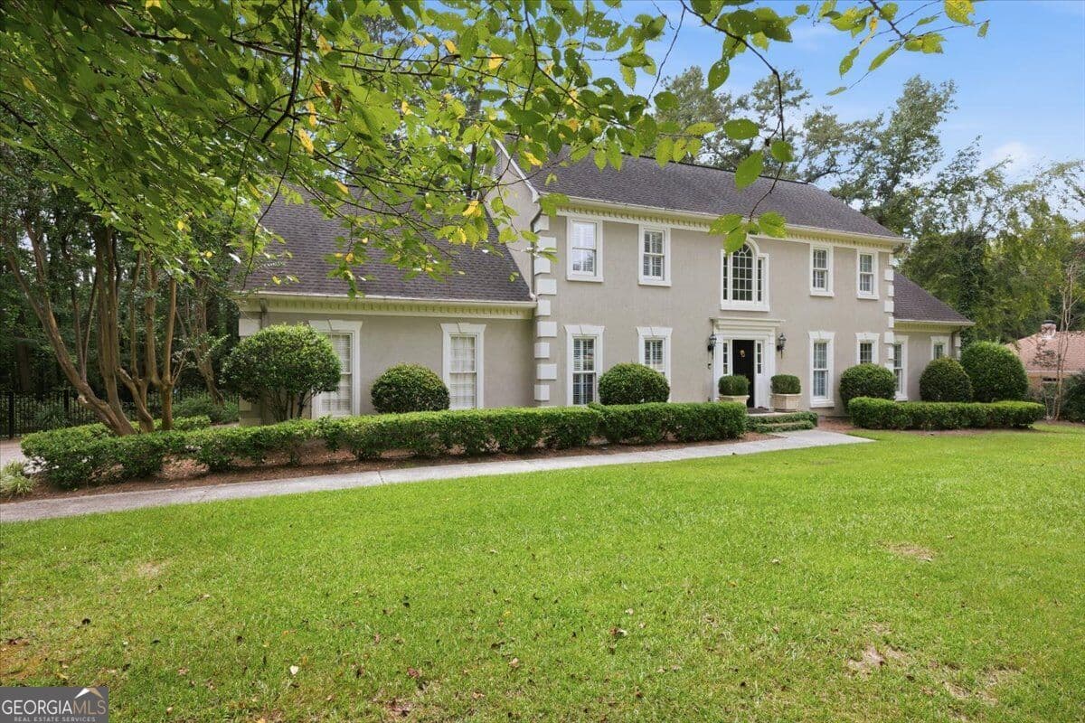 4 bedroom, 3.5 bathroom, 3,678 sq ft single family residence for sale at 118 Troon Way, Macon, GA 31210 — photo 2