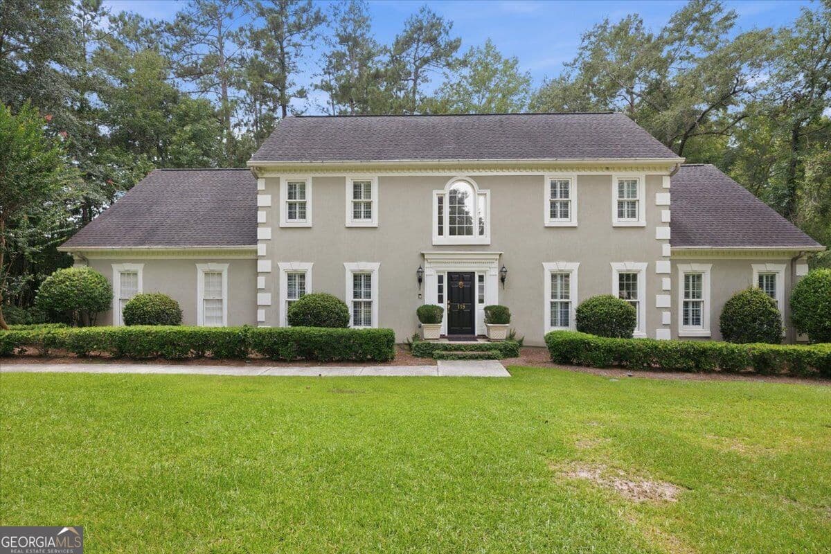 4 bedroom, 3.5 bathroom, 3,678 sq ft single family residence for sale at 118 Troon Way, Macon, GA 31210 — photo 4