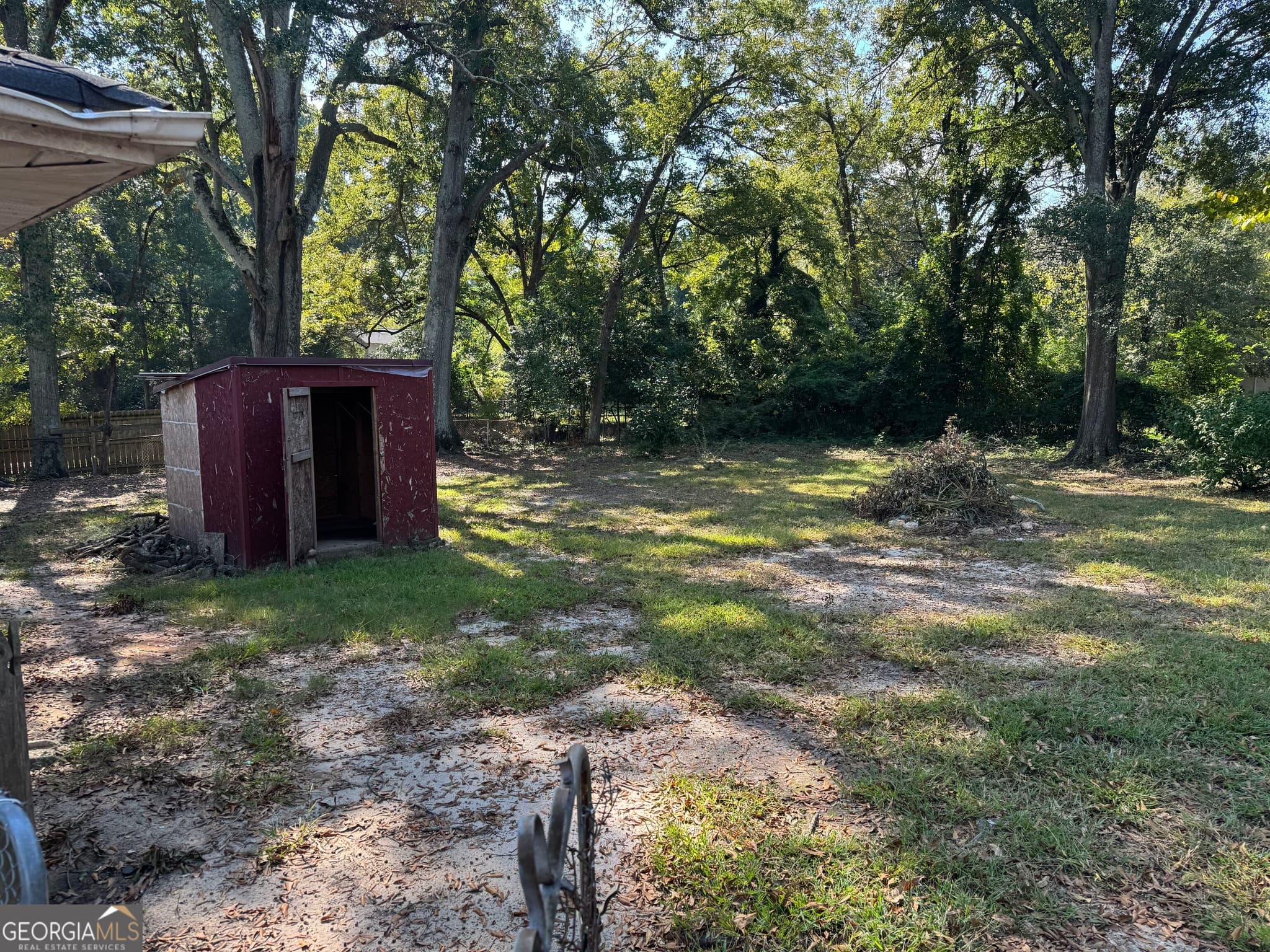 2 bedroom, 1 bathroom, 984 sq ft single family residence for rent at 31 E Wright Street, Winder, GA 30680 for $1,500 a month — photo 2