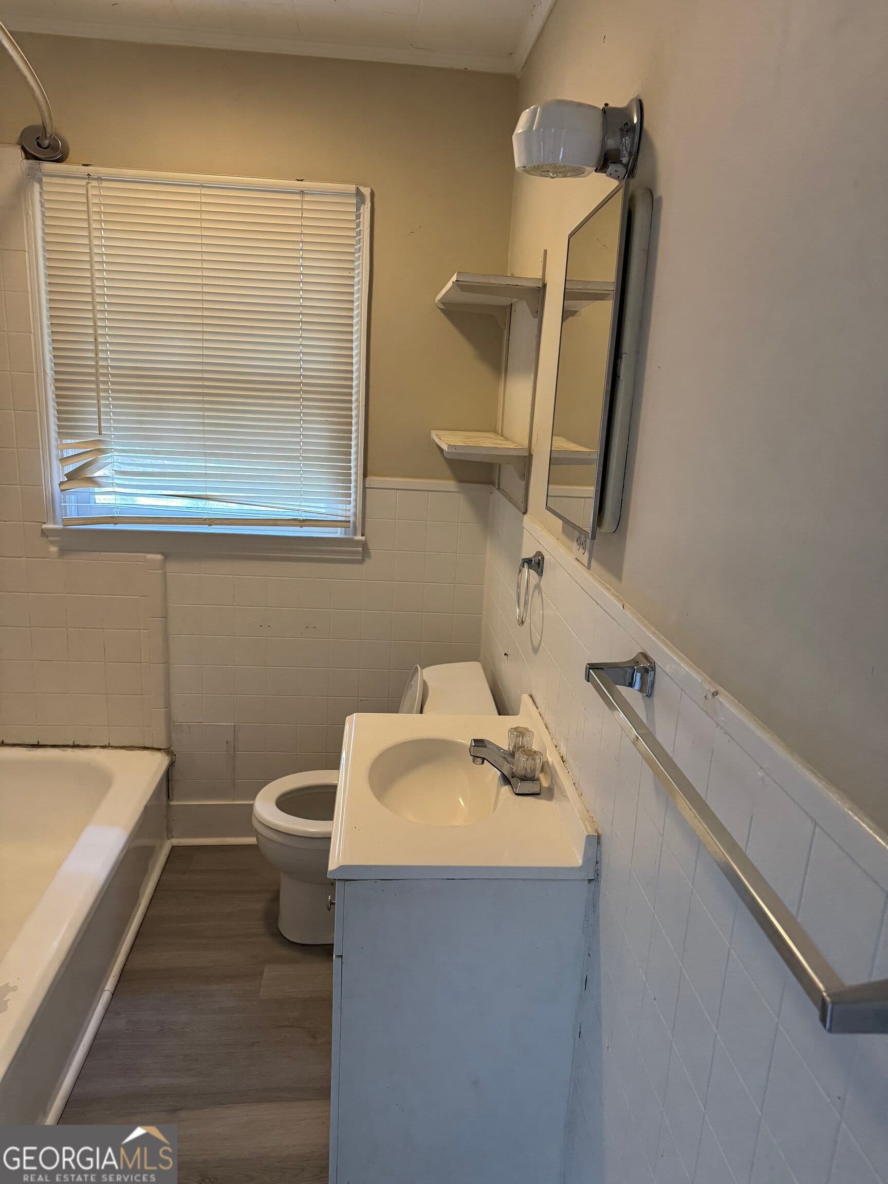 2 bedroom, 1 bathroom, 984 sq ft single family residence for rent at 31 E Wright Street, Winder, GA 30680 for $1,500 a month — photo 7