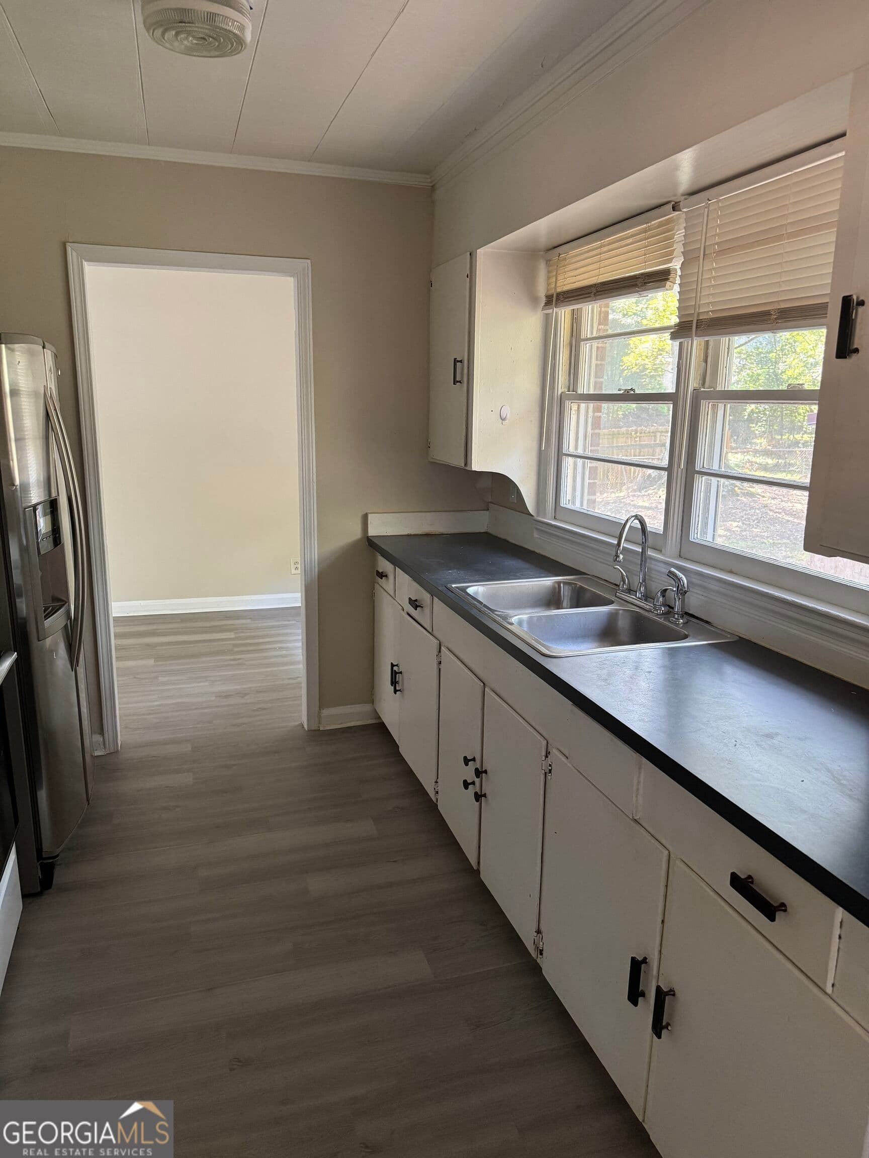 2 bedroom, 1 bathroom, 984 sq ft single family residence for rent at 31 E Wright Street, Winder, GA 30680 for $1,500 a month — photo 3