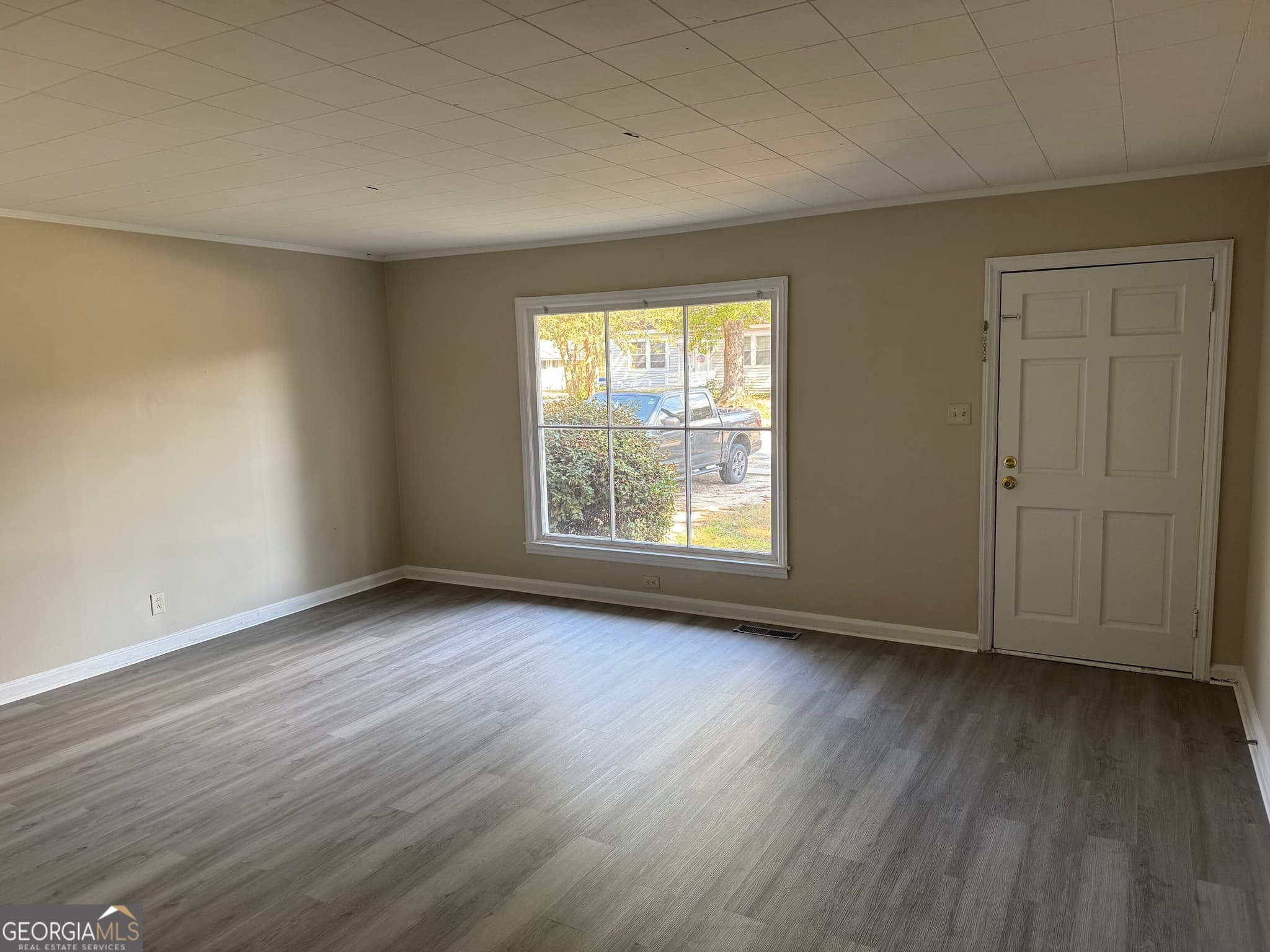 2 bedroom, 1 bathroom, 984 sq ft single family residence for rent at 31 E Wright Street, Winder, GA 30680 for $1,500 a month — photo 4