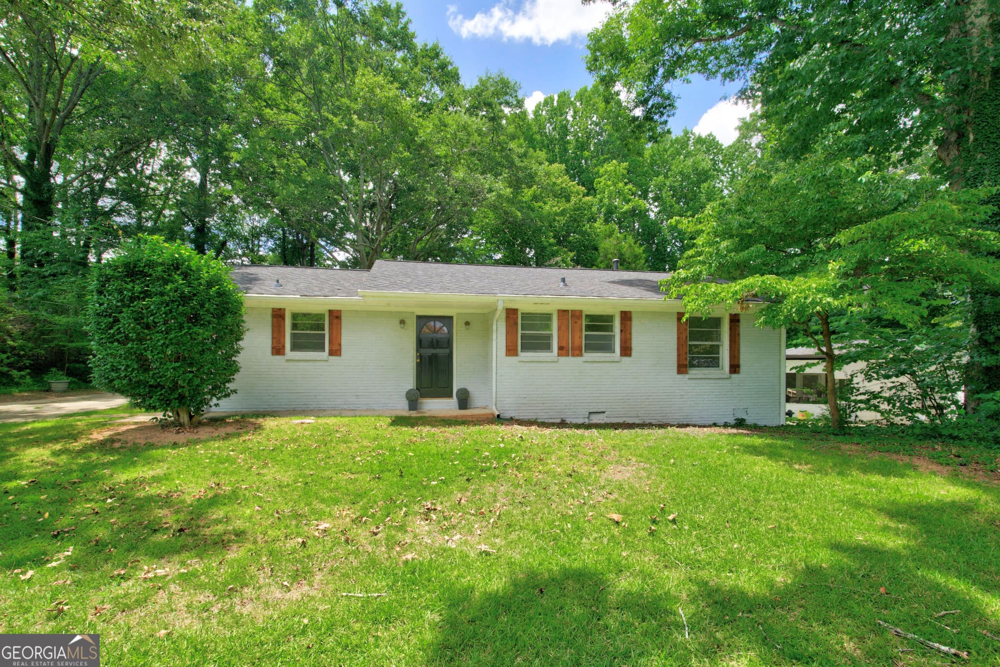 3 bedroom, 2 bathroom, 1,158 sq ft single family residence for sale at 3650 Fred Walker Drive, Smyrna, GA 30082 — photo 3