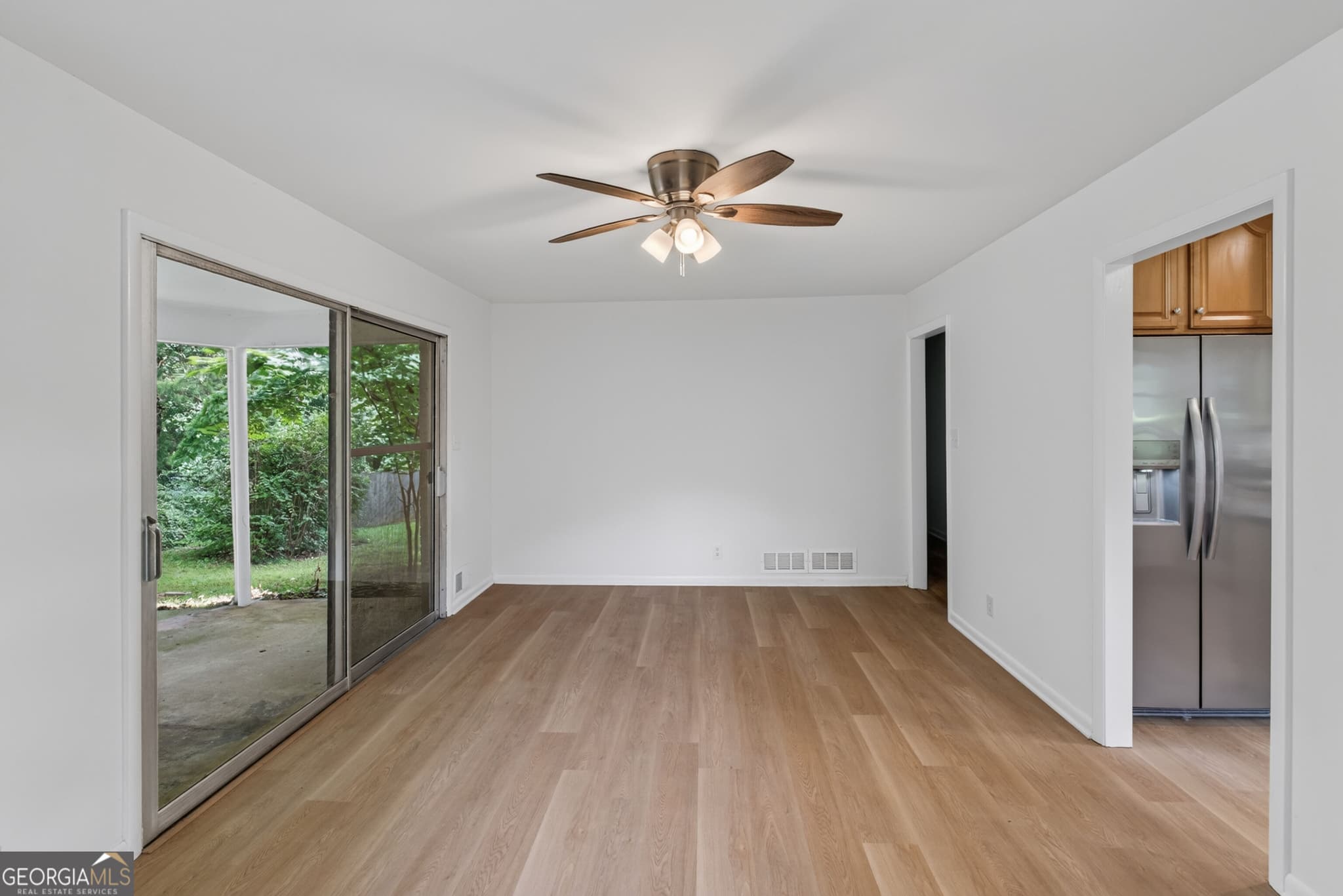 3 bedroom, 2 bathroom, 1,158 sq ft single family residence for sale at 3650 Fred Walker Drive, Smyrna, GA 30082 — photo 8