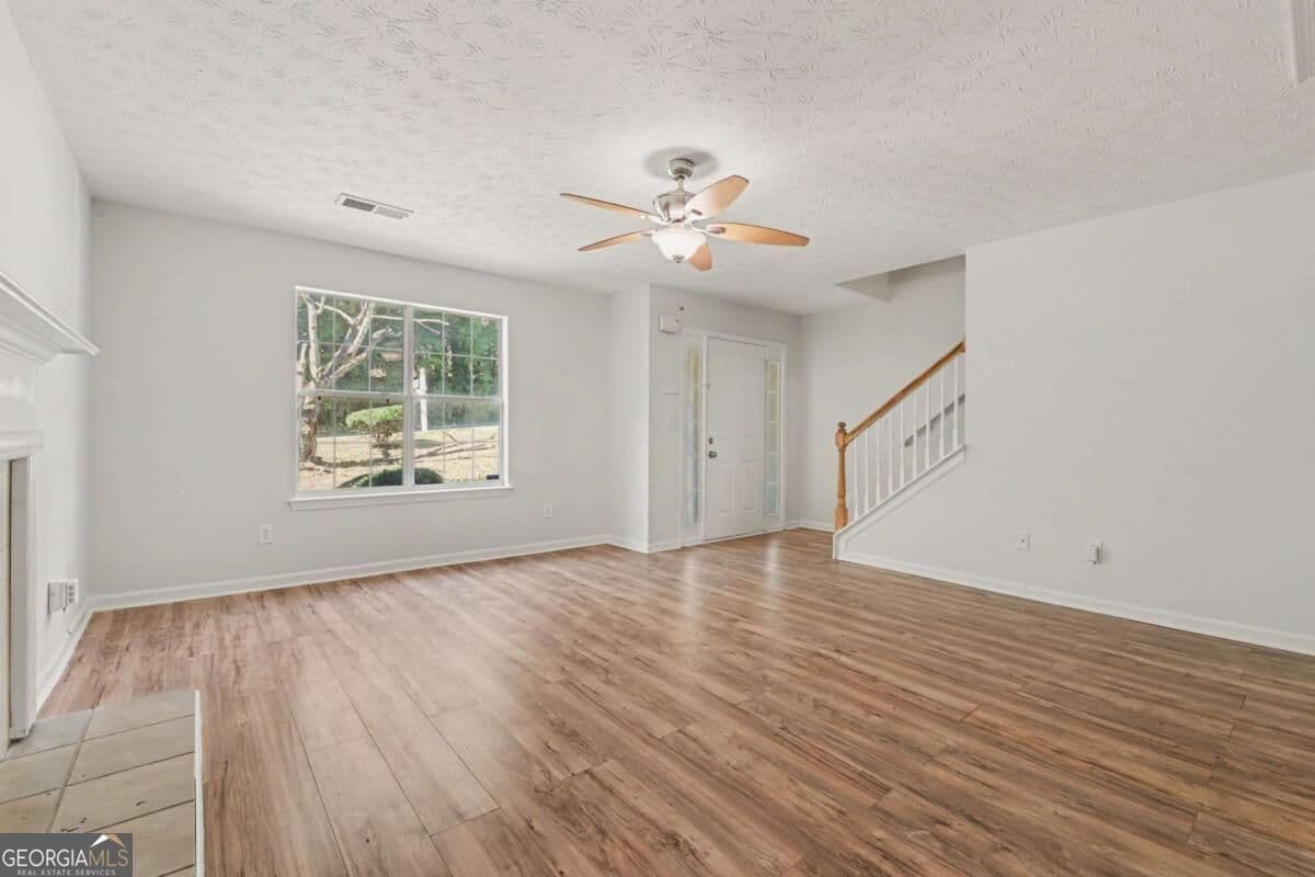 3 bedroom, 2.5 bathroom, 1,652 sq ft single family residence for sale at 7102 Shenandoah Trail, Austell, GA 30168 — photo 7
