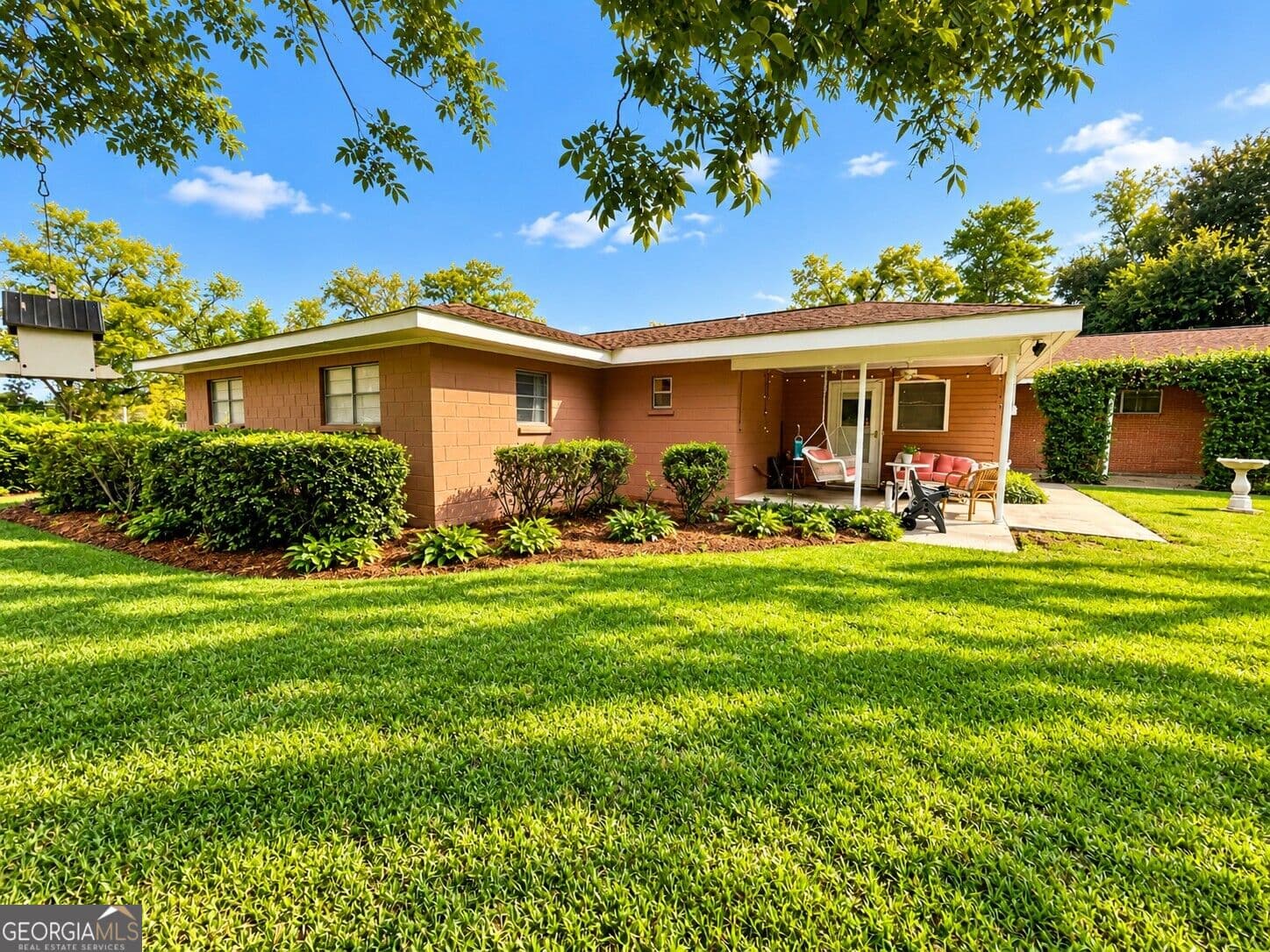 4 bedroom, 2.5 bathroom, 3,247 sq ft single family residence for sale at 915 N Main St Street, Statesboro, GA 30458 — photo 4