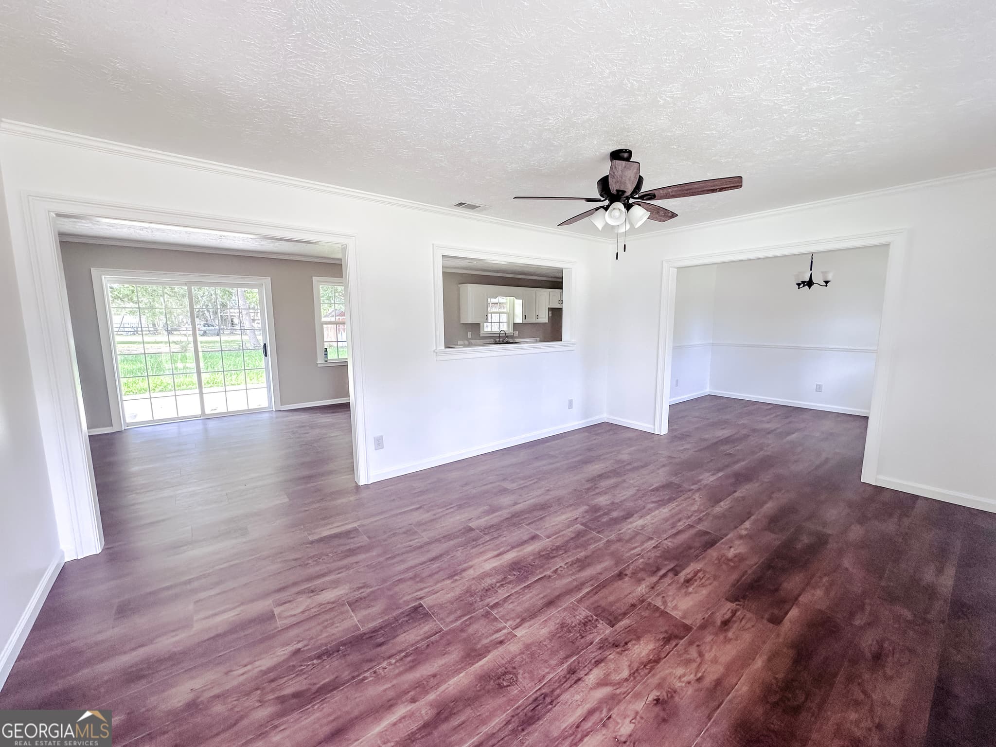 3 bedroom, 2 bathroom, 1,675 sq ft single family residence for sale at 1700 N Maple Drive, Vidalia, GA 30474 — photo 3