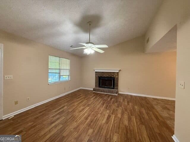 3 bedroom, 2 bathroom, 1,258 sq ft single family residence for rent at 206 Lisa Court, Hampton, GA 30228 for $1,850 a month — photo 3