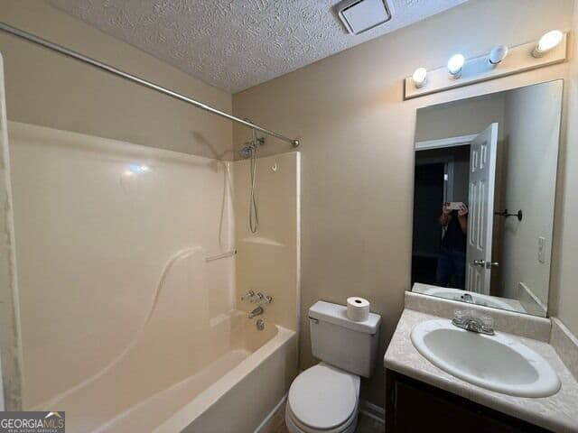 3 bedroom, 2 bathroom, 1,258 sq ft single family residence for rent at 206 Lisa Court, Hampton, GA 30228 for $1,850 a month — photo 8
