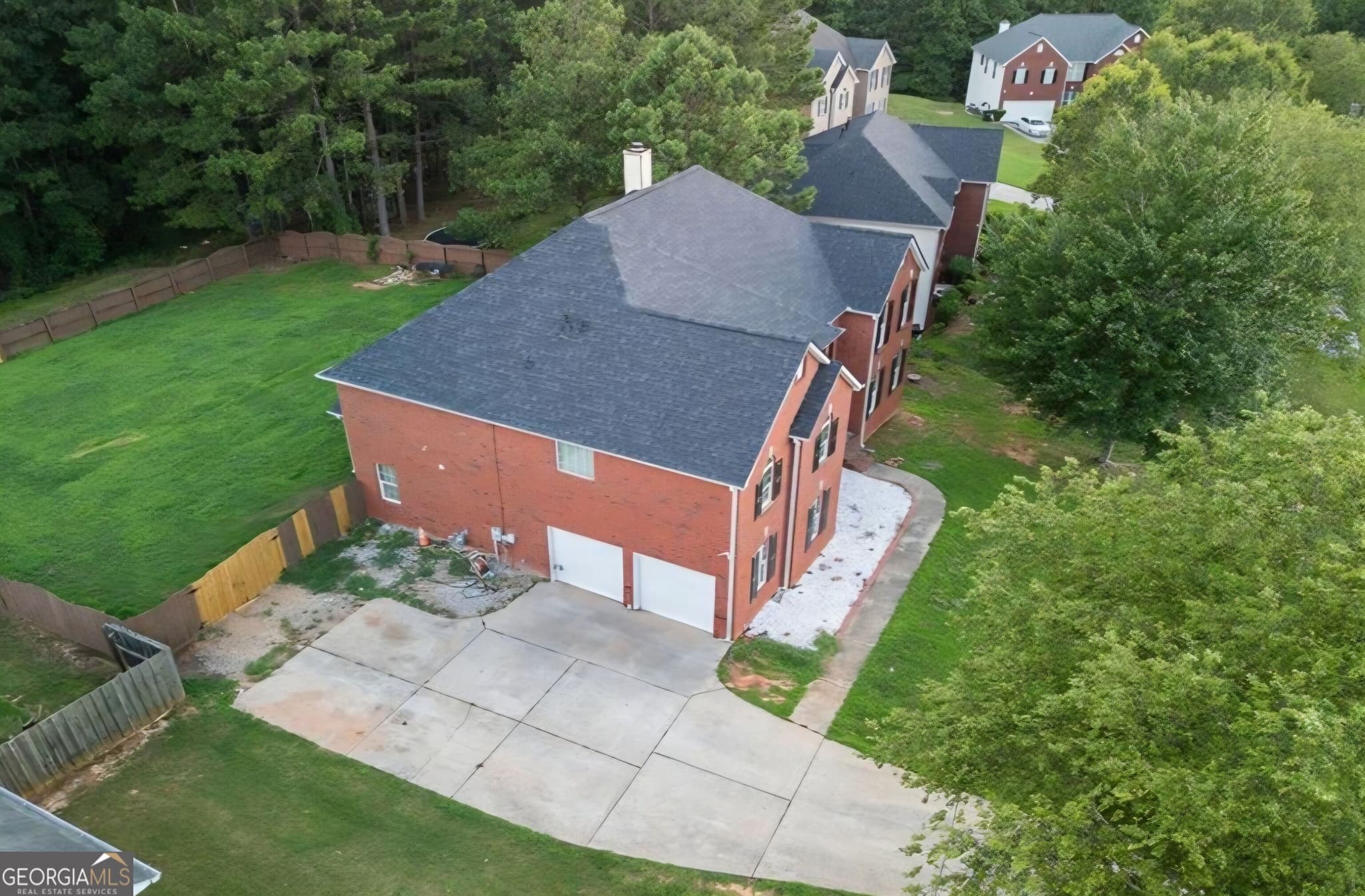 5 bedroom, 4 bathroom, 3,831 sq ft single family residence for sale at 10208 Hemlock Way, Jonesboro, GA 30238 — photo 2