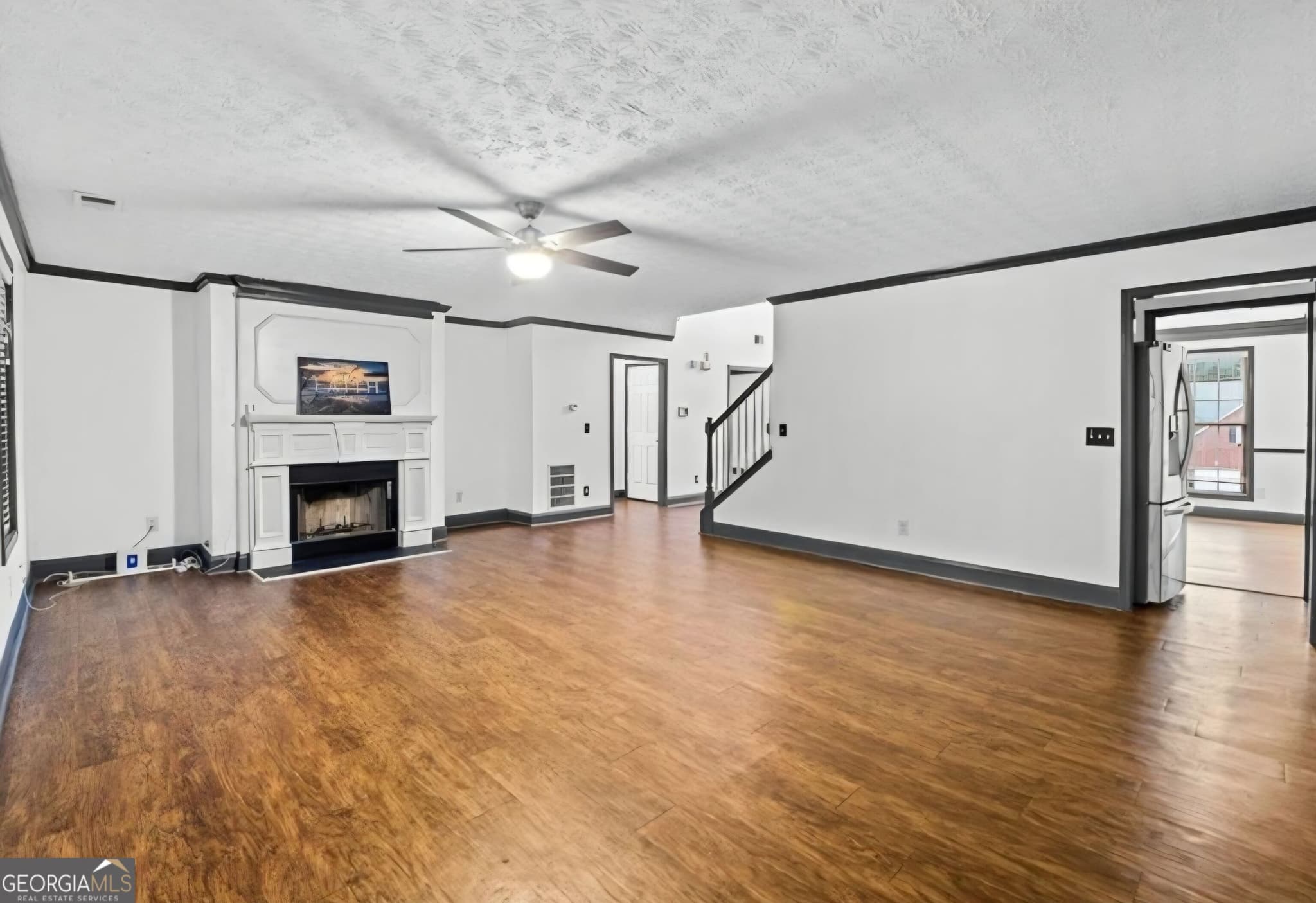 5 bedroom, 4 bathroom, 3,831 sq ft single family residence for sale at 10208 Hemlock Way, Jonesboro, GA 30238 — photo 6