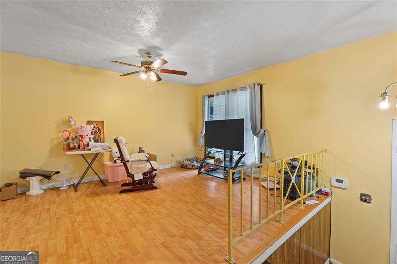 4 bedroom, 2.5 bathroom, 2,214 sq ft single family residence for sale at 1140 Pineglen Drive, Riverdale, GA 30296 — photo 6