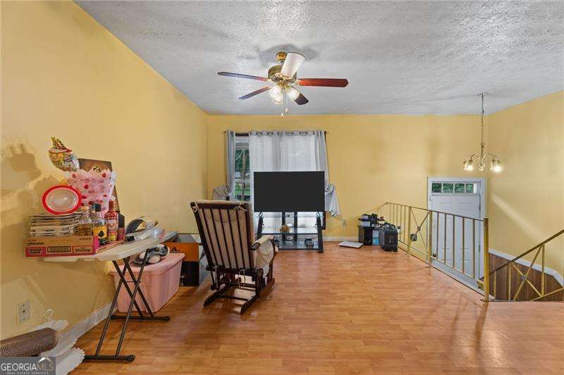 4 bedroom, 2.5 bathroom, 2,214 sq ft single family residence for sale at 1140 Pineglen Drive, Riverdale, GA 30296 — photo 7