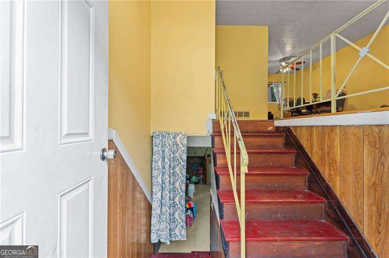 4 bedroom, 2.5 bathroom, 2,214 sq ft single family residence for sale at 1140 Pineglen Drive, Riverdale, GA 30296 — photo 5