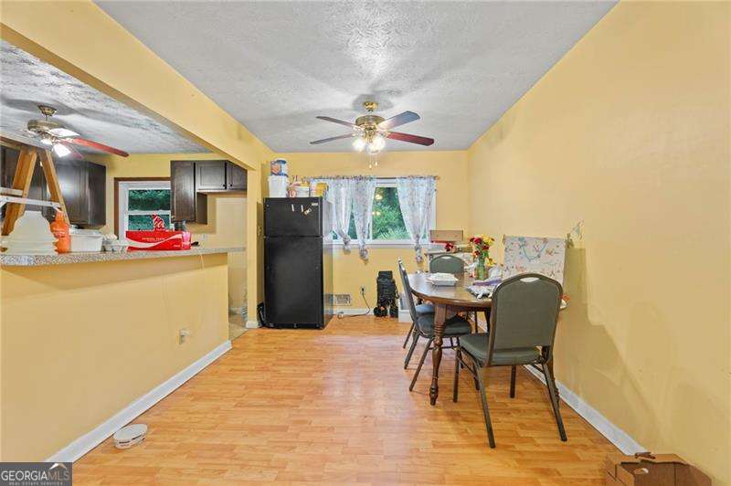 4 bedroom, 2.5 bathroom, 2,214 sq ft single family residence for sale at 1140 Pineglen Drive, Riverdale, GA 30296 — photo 10