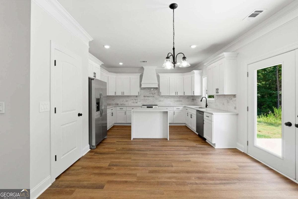 4 bedroom, 3.5 bathroom, 3,100 sq ft single family residence for sale at 5137 Maroney Mill Road, Douglasville, GA 30134 — photo 9