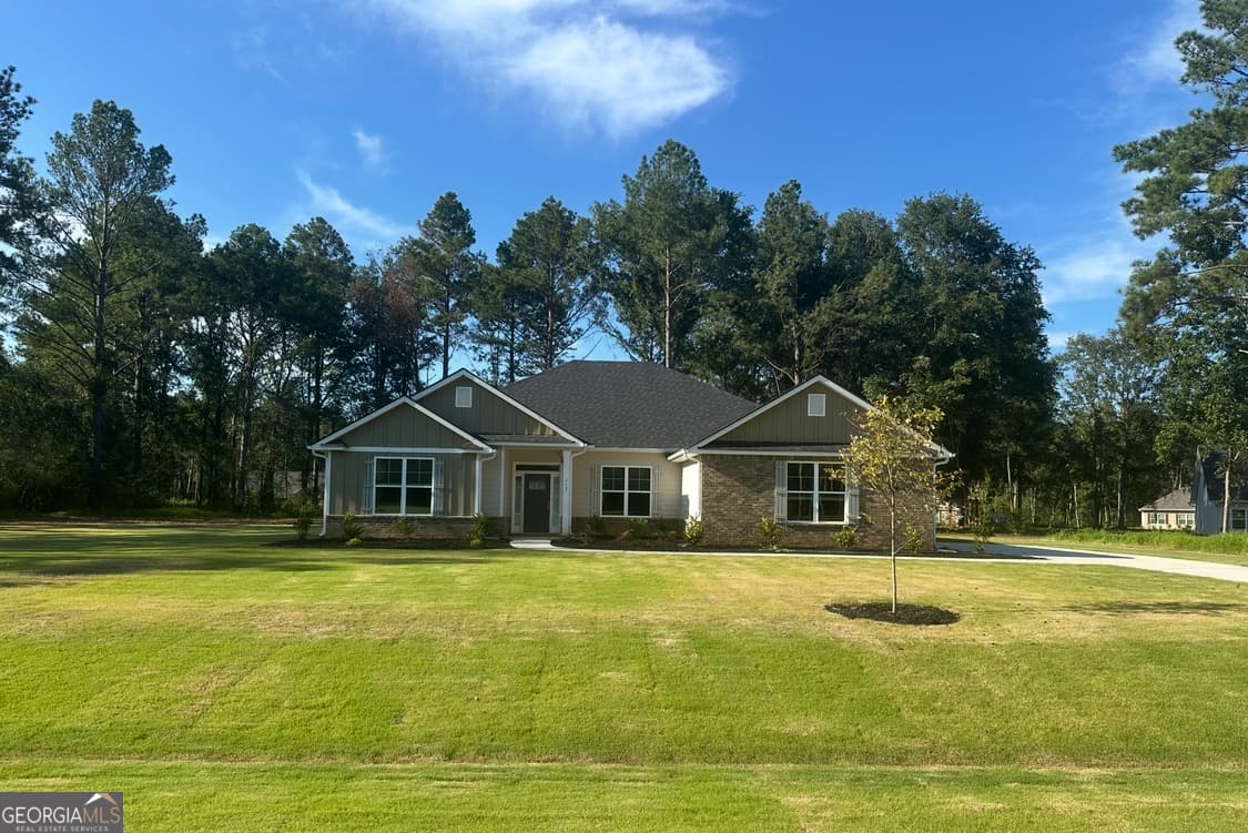 4 bedroom, 3 bathroom, 2,620 sq ft single family residence sold at 117 Abberley Lane, Macon, GA 31216