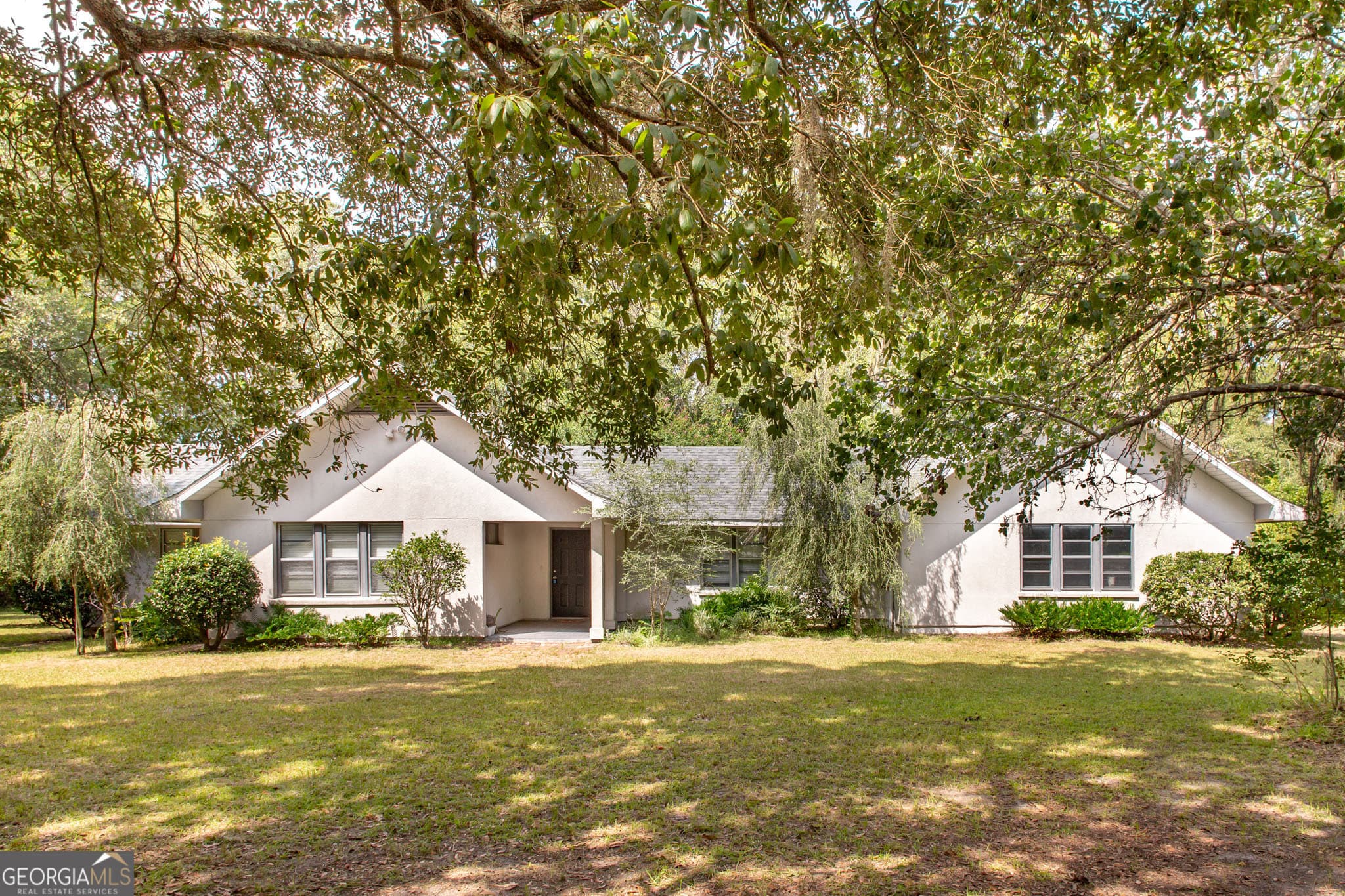2 bedroom, 2 bathroom single family residence sold at 5239 County Farm Road, Blackshear, GA 31516