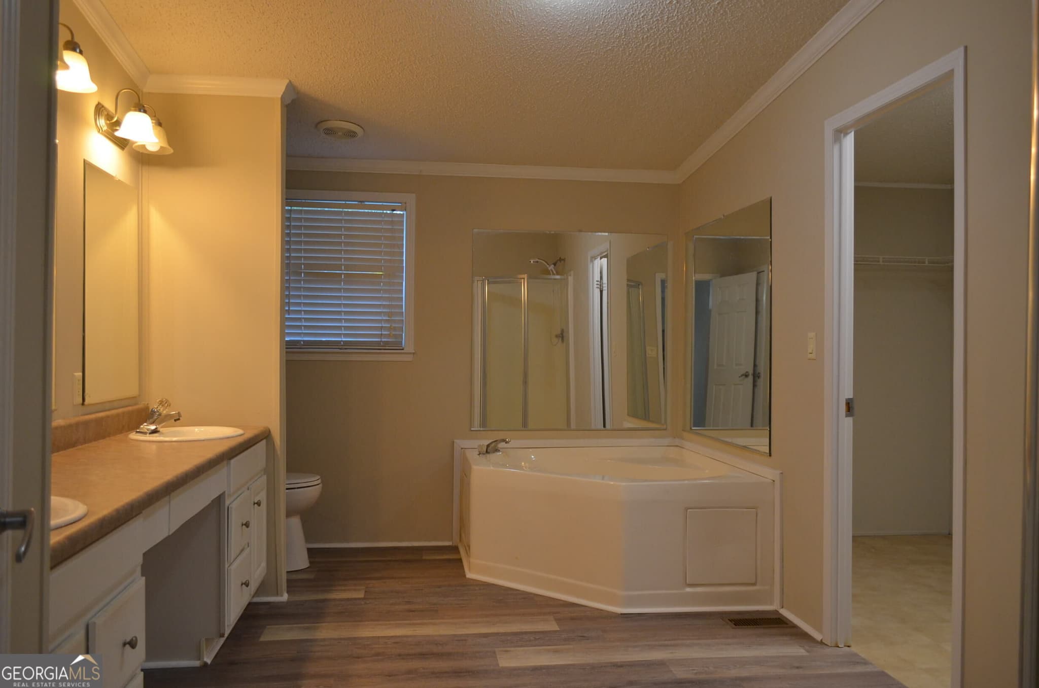 4 bedroom, 2 bathroom, 2,387 sq ft manufactured home,single family residence for sale at 2354 Old Knoxville Road, Knoxville, GA 31050 — photo 10