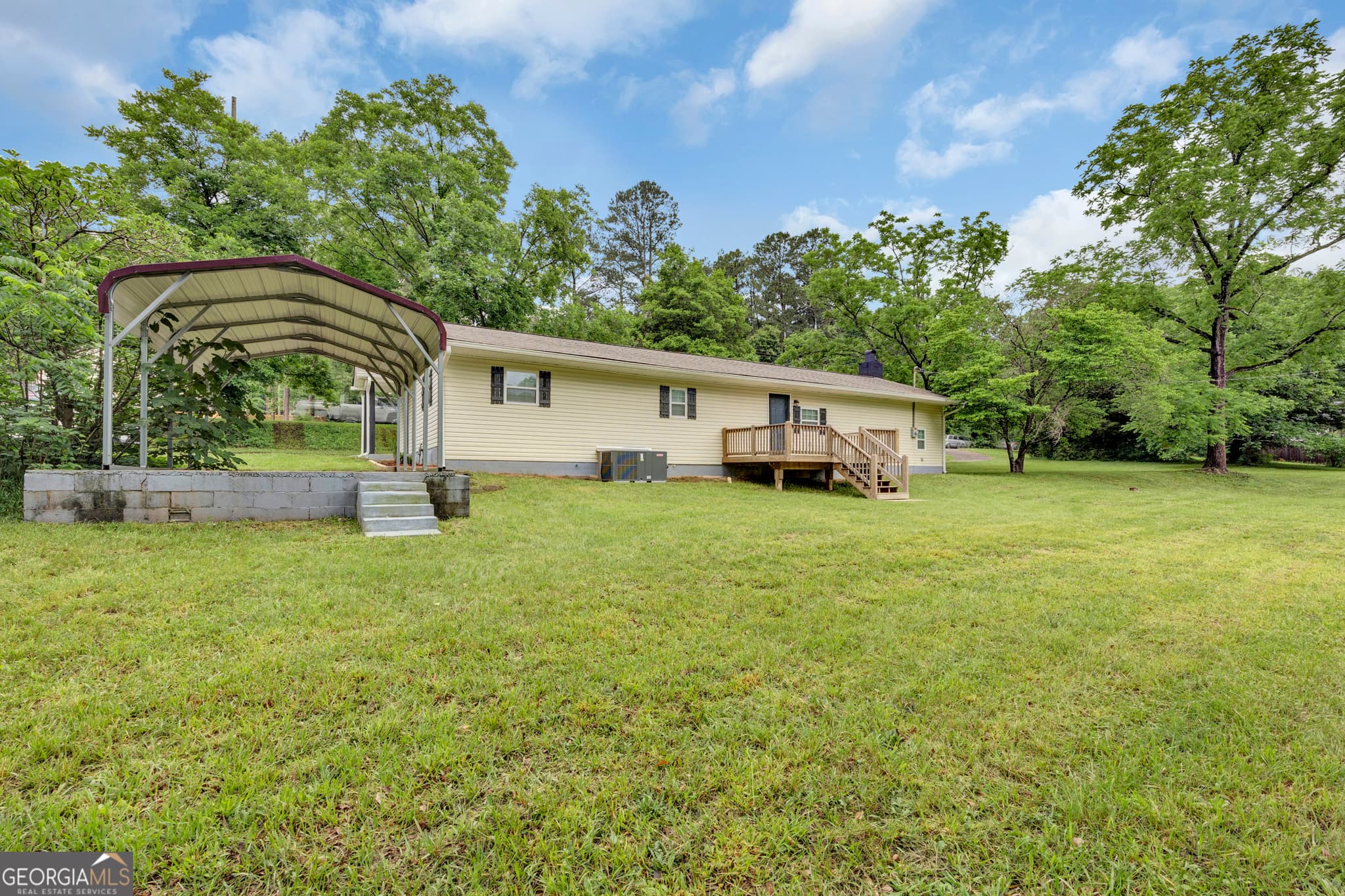 3 bedroom, 2 bathroom, 1,794 sq ft single family residence for sale at 1198 E Atlanta Road, Stockbridge, GA 30281 — photo 2