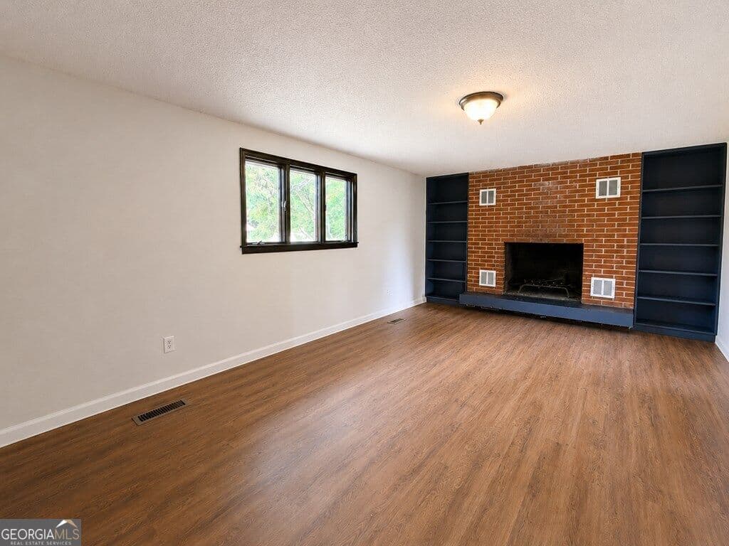 3 bedroom, 2 bathroom, 1,956 sq ft single family residence for sale at 1604 S 11th Street, Cordele, GA 31015 — photo 9