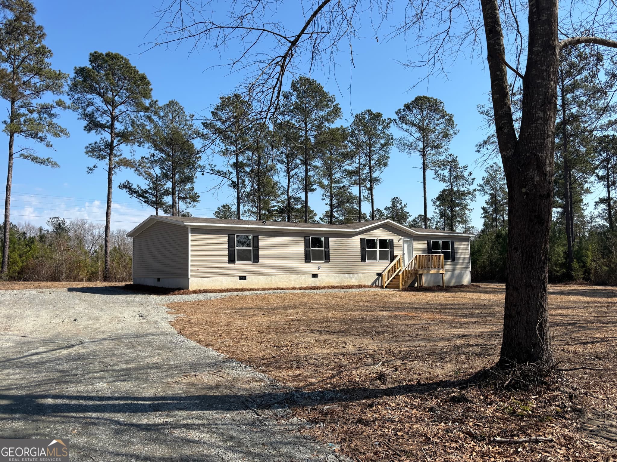 4 bedroom, 2 bathroom, 1,781 sq ft manufactured home,single family residence for sale at 464 Hwy 24 South, Milledgeville, GA 31061 — photo 2