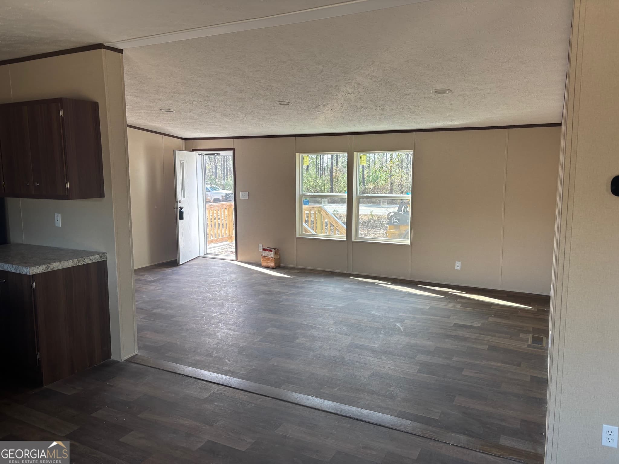 4 bedroom, 2 bathroom, 1,781 sq ft manufactured home,single family residence for sale at 464 Hwy 24 South, Milledgeville, GA 31061 — photo 3