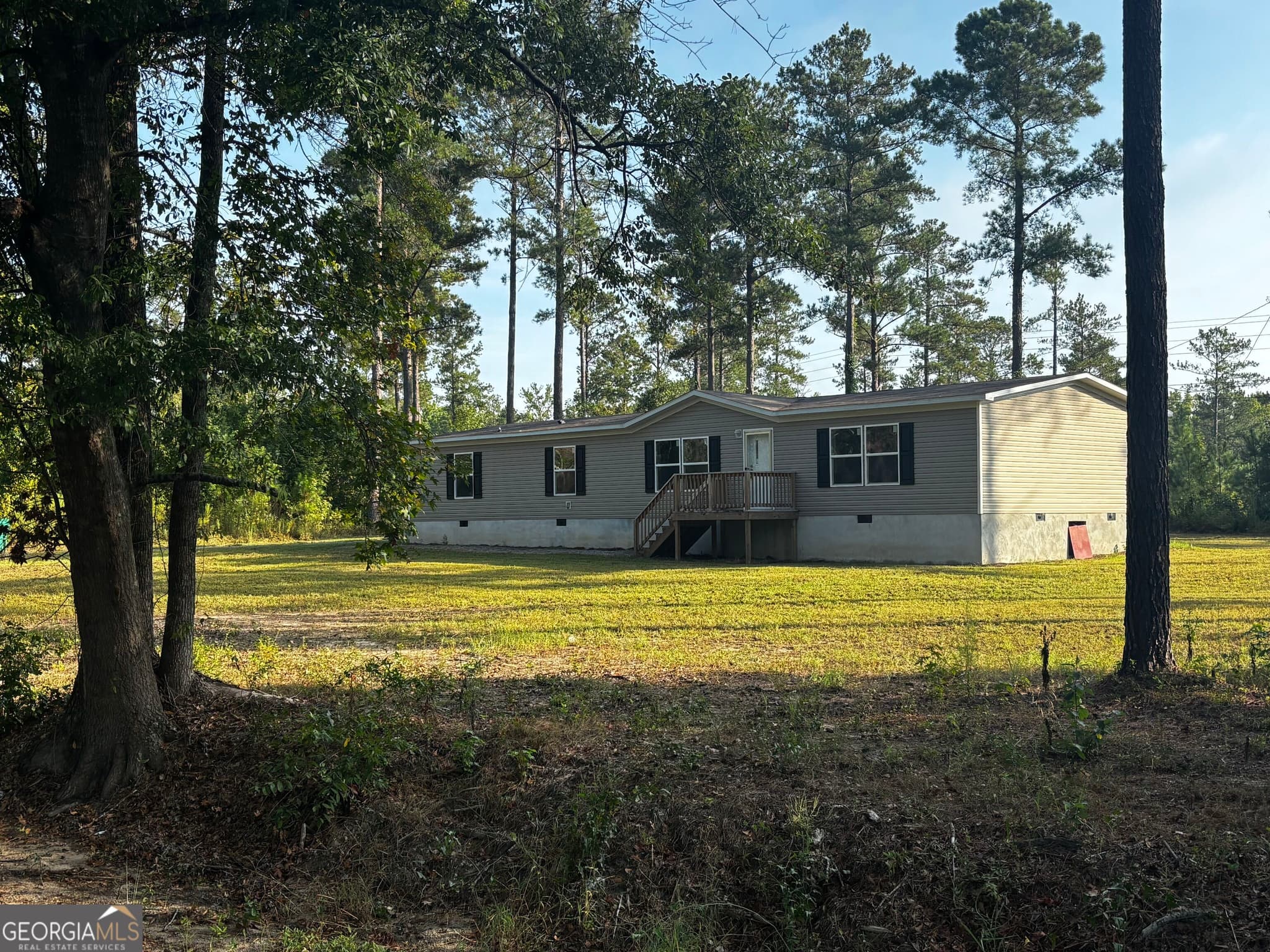 4 bedroom, 2 bathroom, 1,781 sq ft manufactured home,single family residence for sale at 464 Hwy 24 South, Milledgeville, GA 31061
