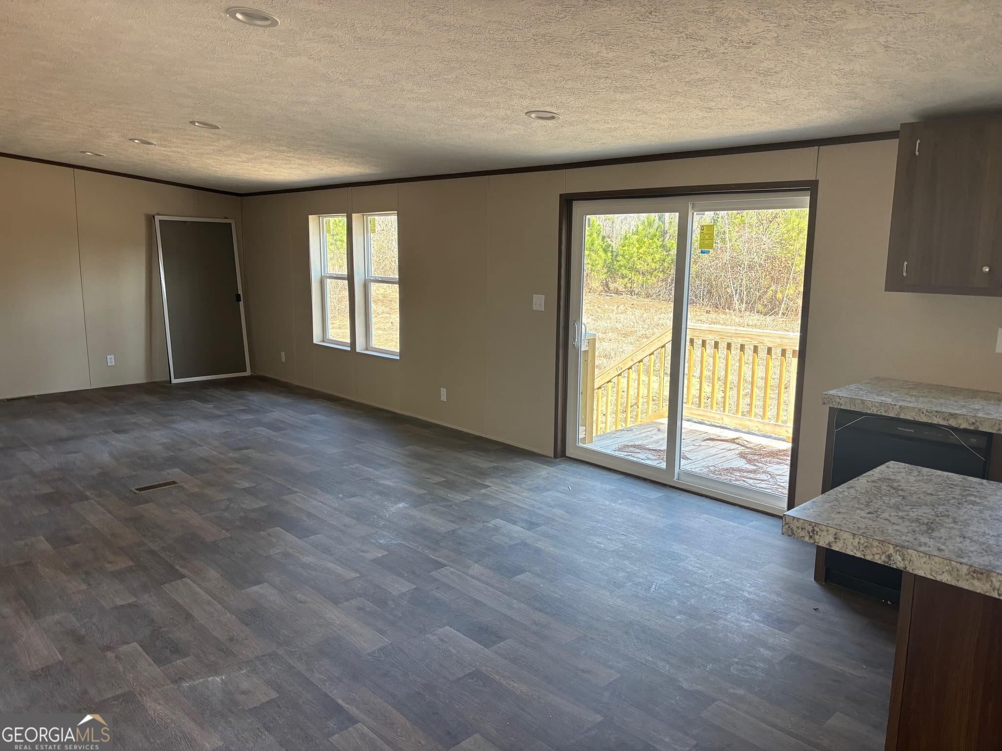4 bedroom, 2 bathroom, 1,781 sq ft manufactured home,single family residence for sale at 464 Hwy 24 South, Milledgeville, GA 31061 — photo 4