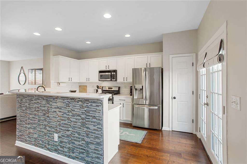 3 bedroom, 2.5 bathroom, 1,960 sq ft townhouse for sale at 3796 Chattahoochee Summit Drive 29, Atlanta, GA 30339 — photo 10